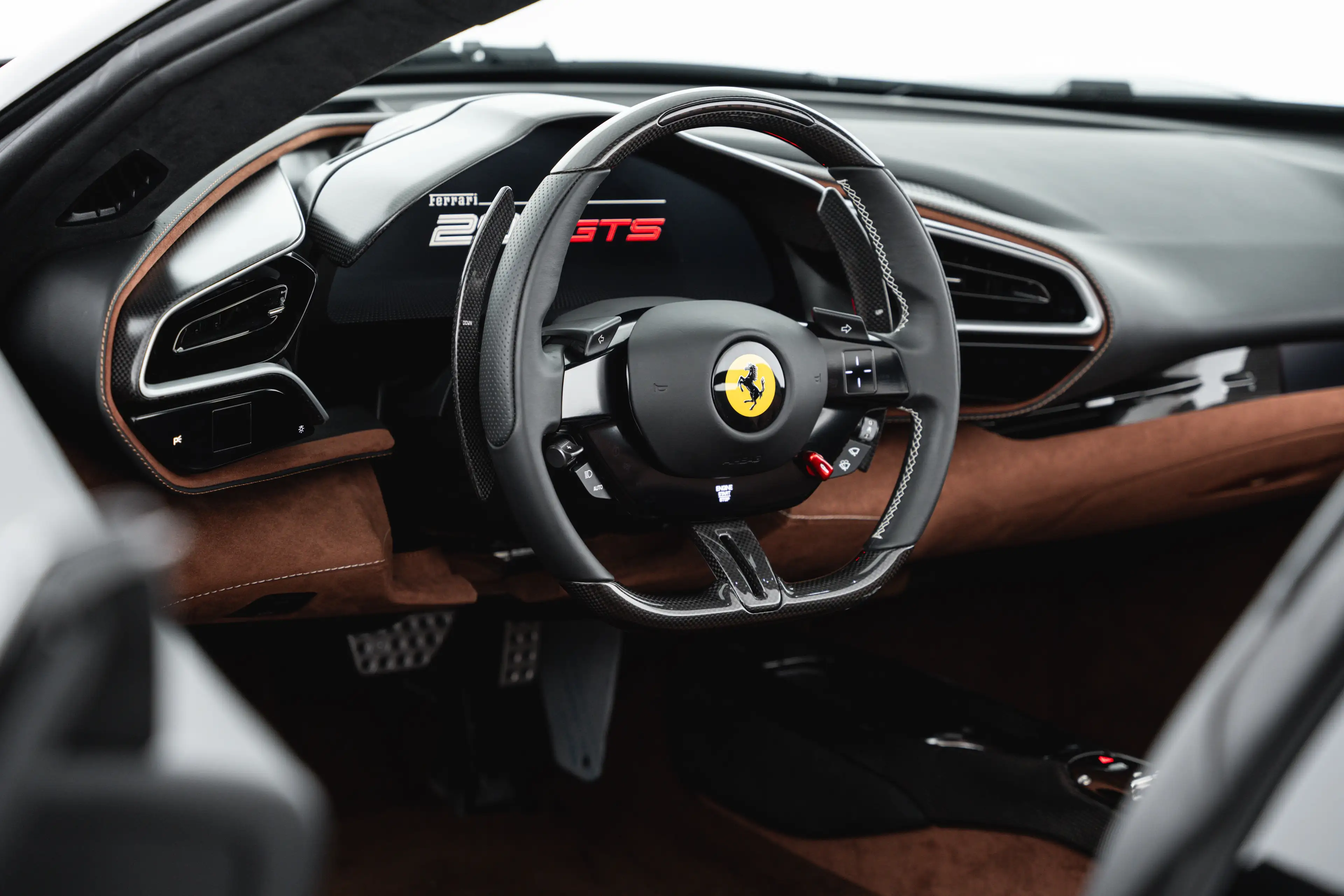 Ferrari 296 GTS Roadster PHEV F1 DCT — photo 15