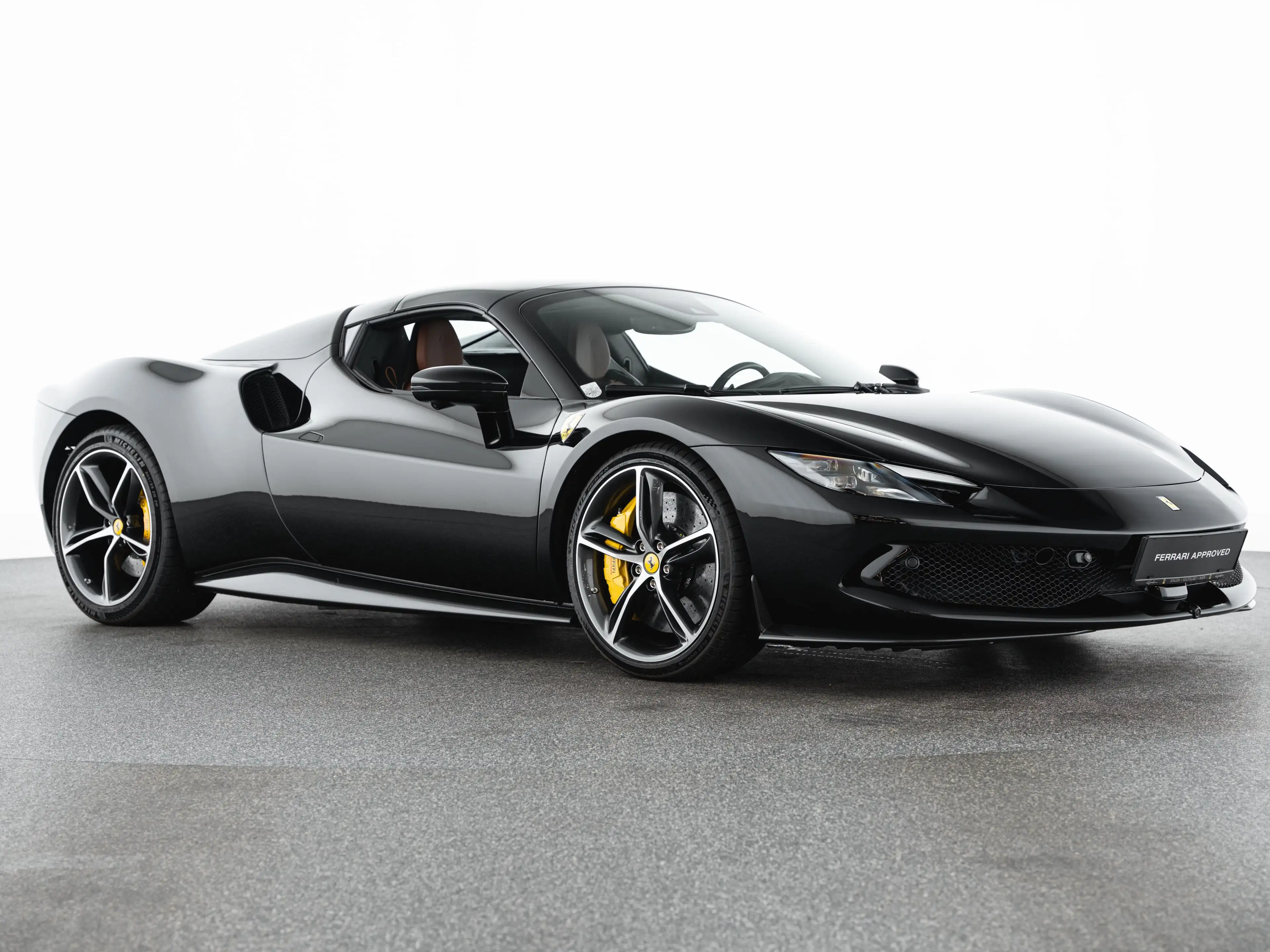 Ferrari 296 GTS Roadster PHEV F1 DCT — photo 3