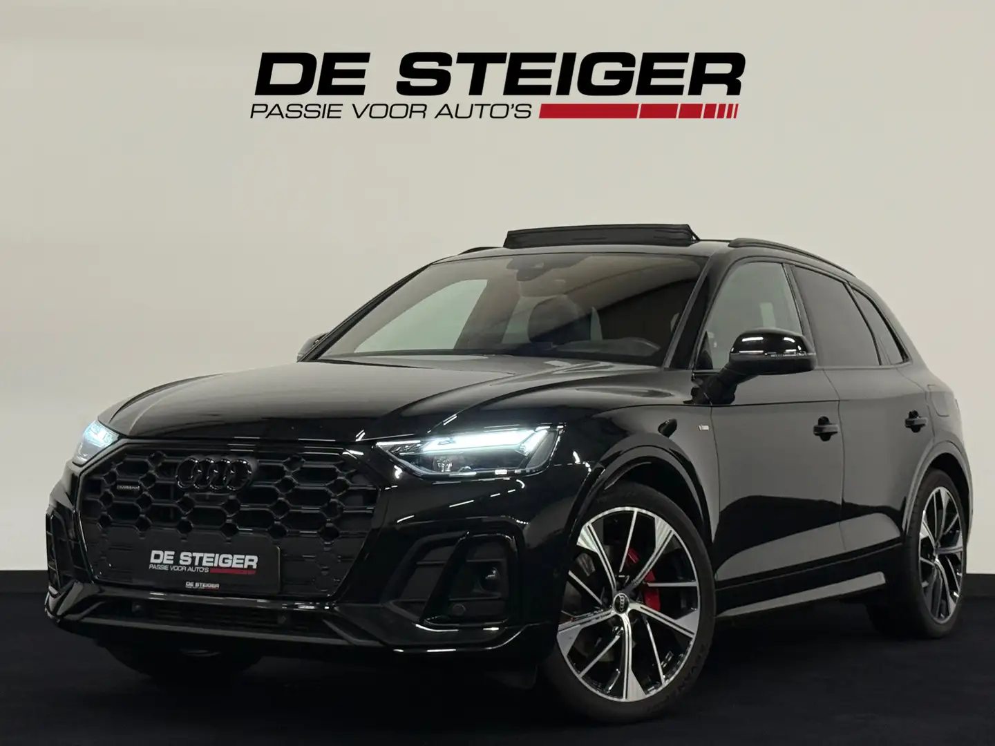 Audi Q5 50 TFSI e S edition Pano Luchtvering ACC Schwarz - 1