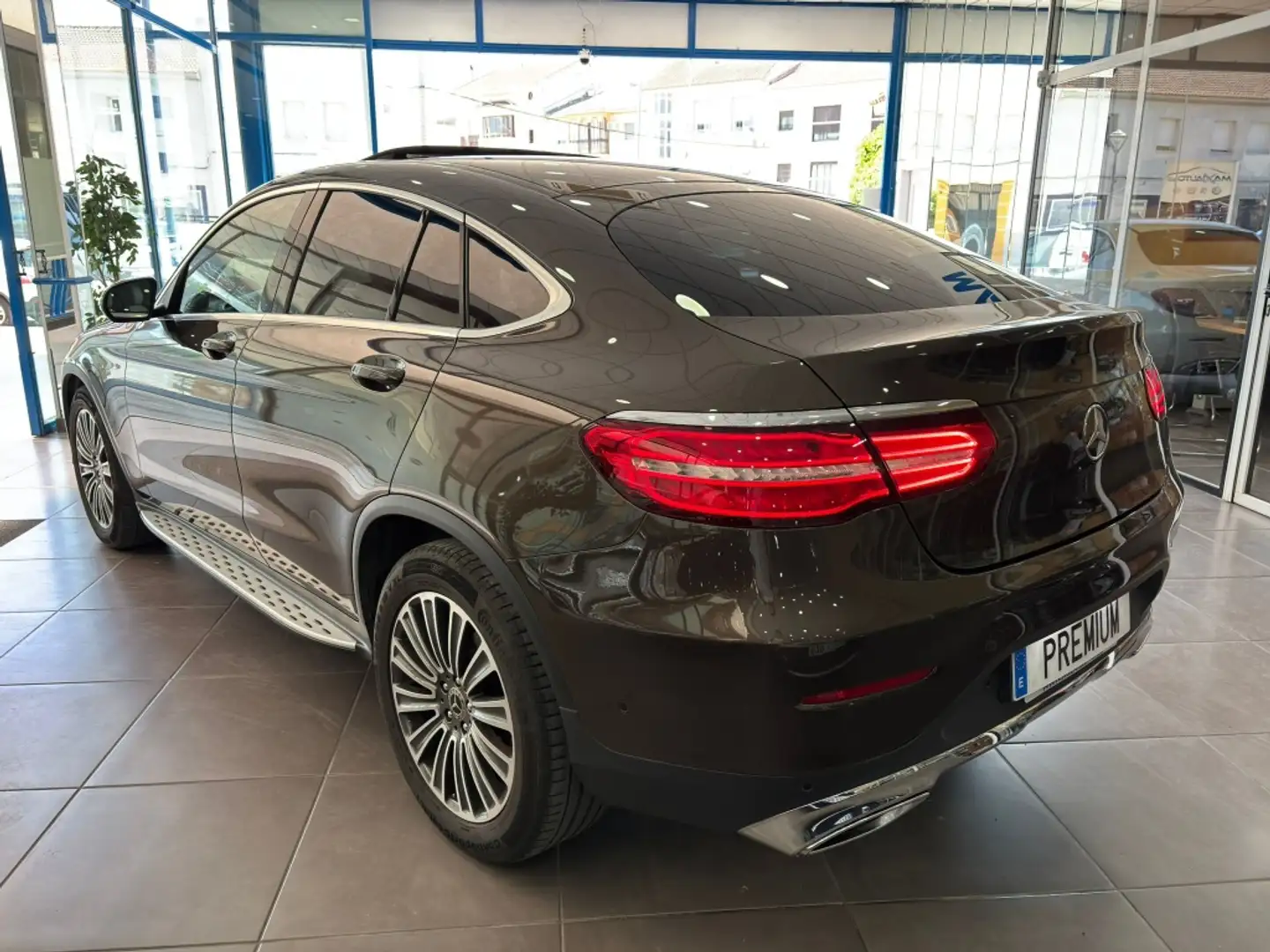 Mercedes-Benz GLC 350 Coupé 350d 4Matic Aut. Brun - 2