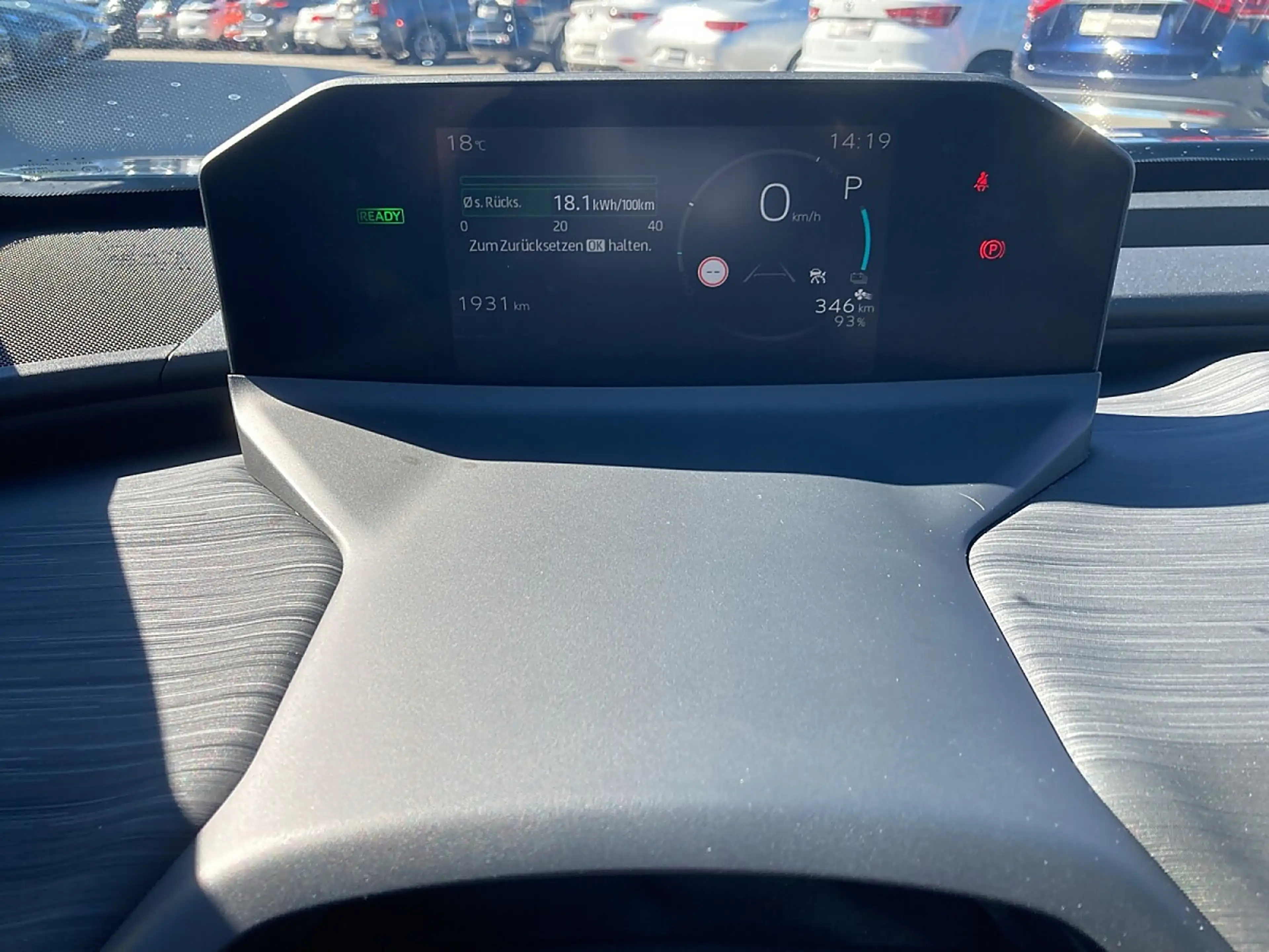 Toyota C-HR+ Elektro 77kWh AWD Lounge + Metallic + Sky & Sou... — photo 9