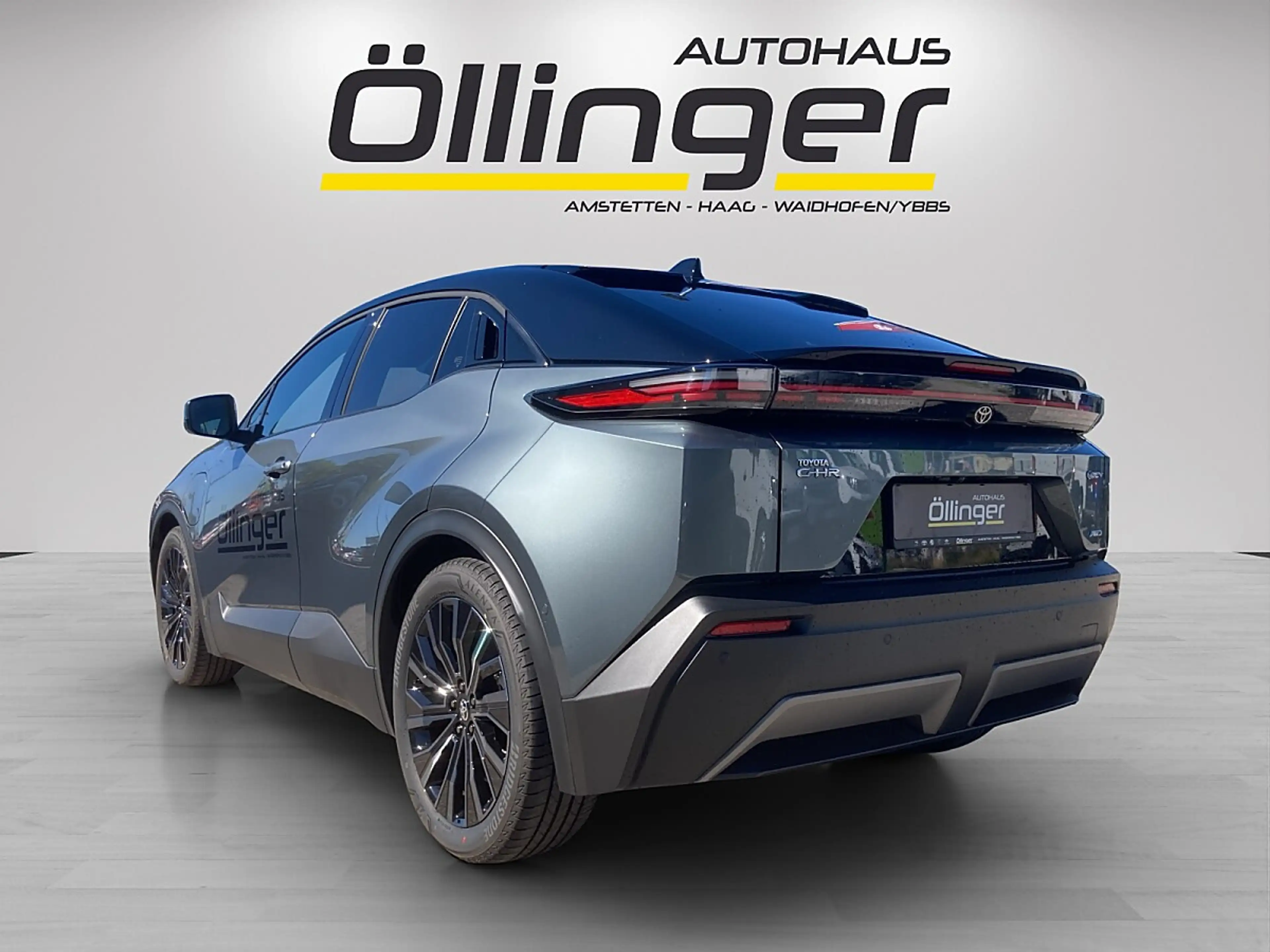 Toyota C-HR+ Elektro 77kWh AWD Lounge + Metallic + Sky & Sou... — photo 4