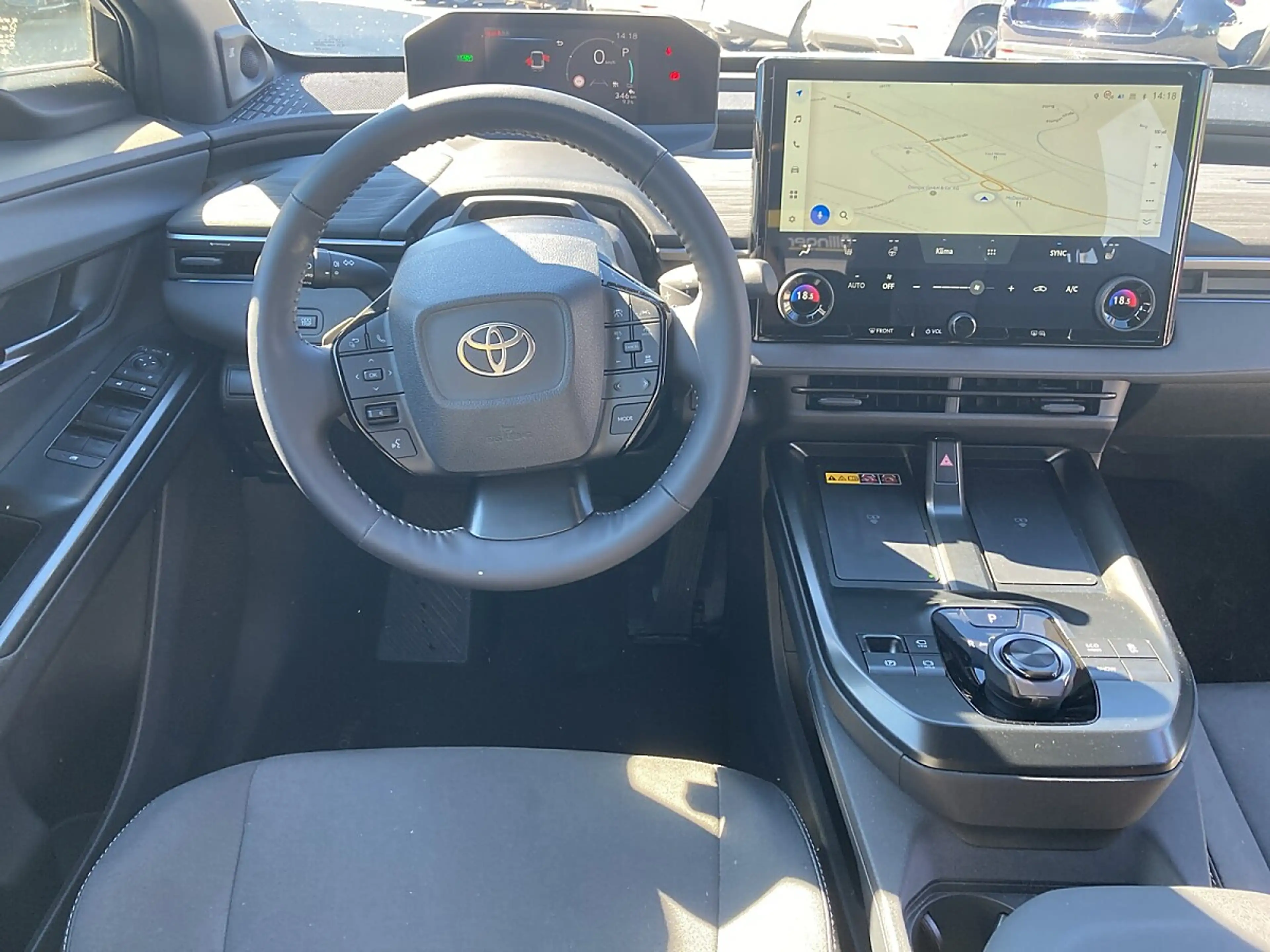 Toyota C-HR+ Elektro 77kWh AWD Lounge + Metallic + Sky & Sou... — photo 8