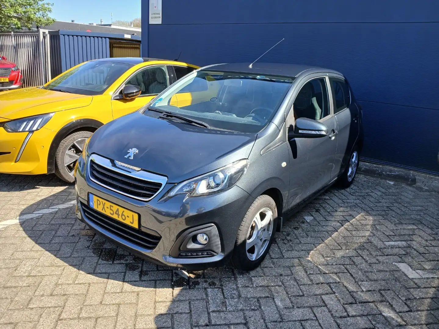 Peugeot 108 1.0 e-VTi Active | Airco | Bluetooth telefoonvoorb Gris - 1