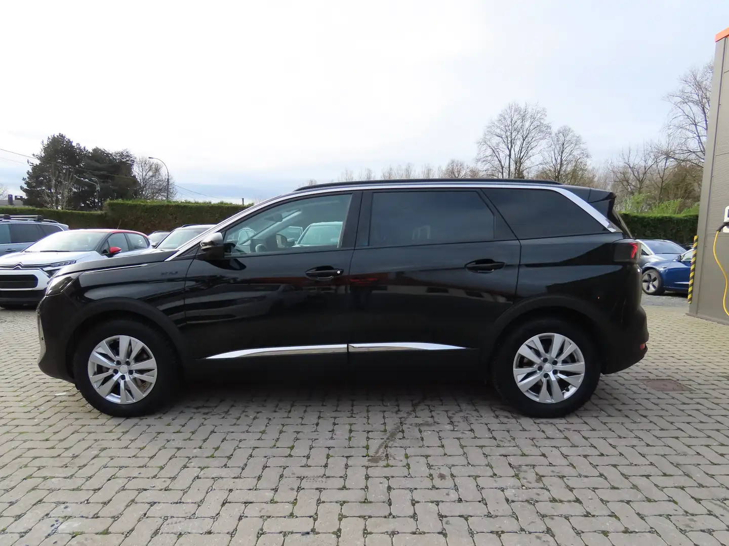 Peugeot 5008 5008 BlueHDi 130 EAT8 Allure 14500EUR+btw/tva Schwarz - 2