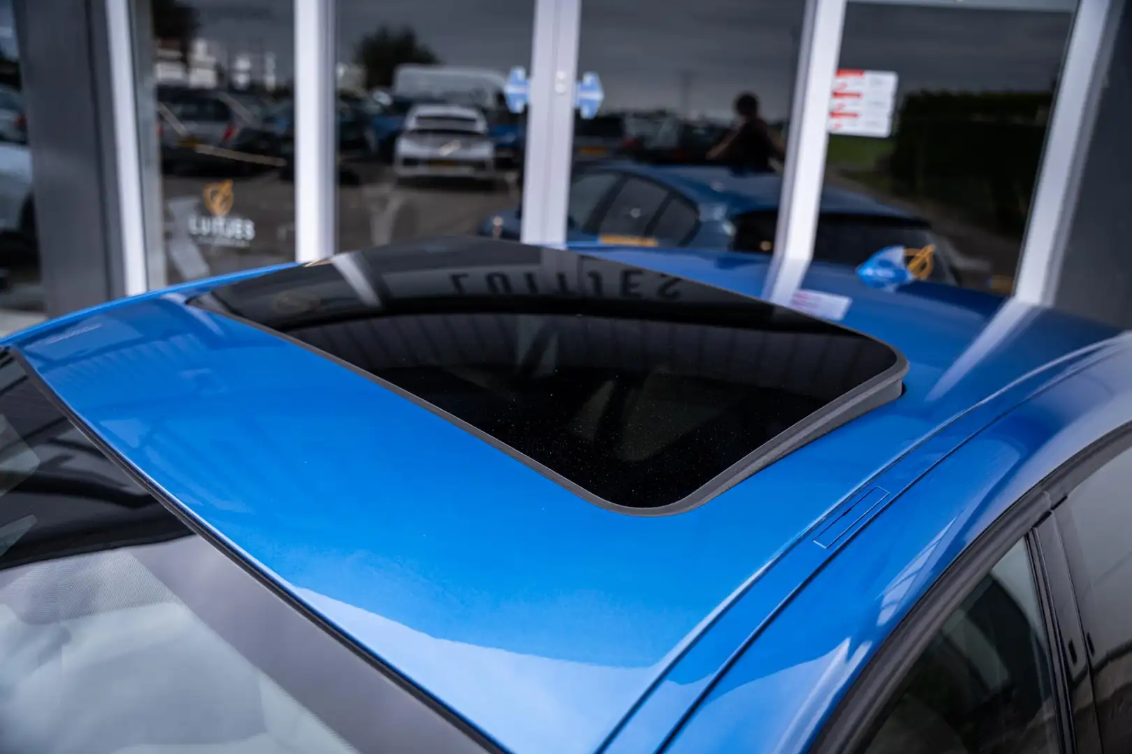 BMW 118 1-serie 118i AUT8 High Executive M-Sport I Full-op Bleu - 2