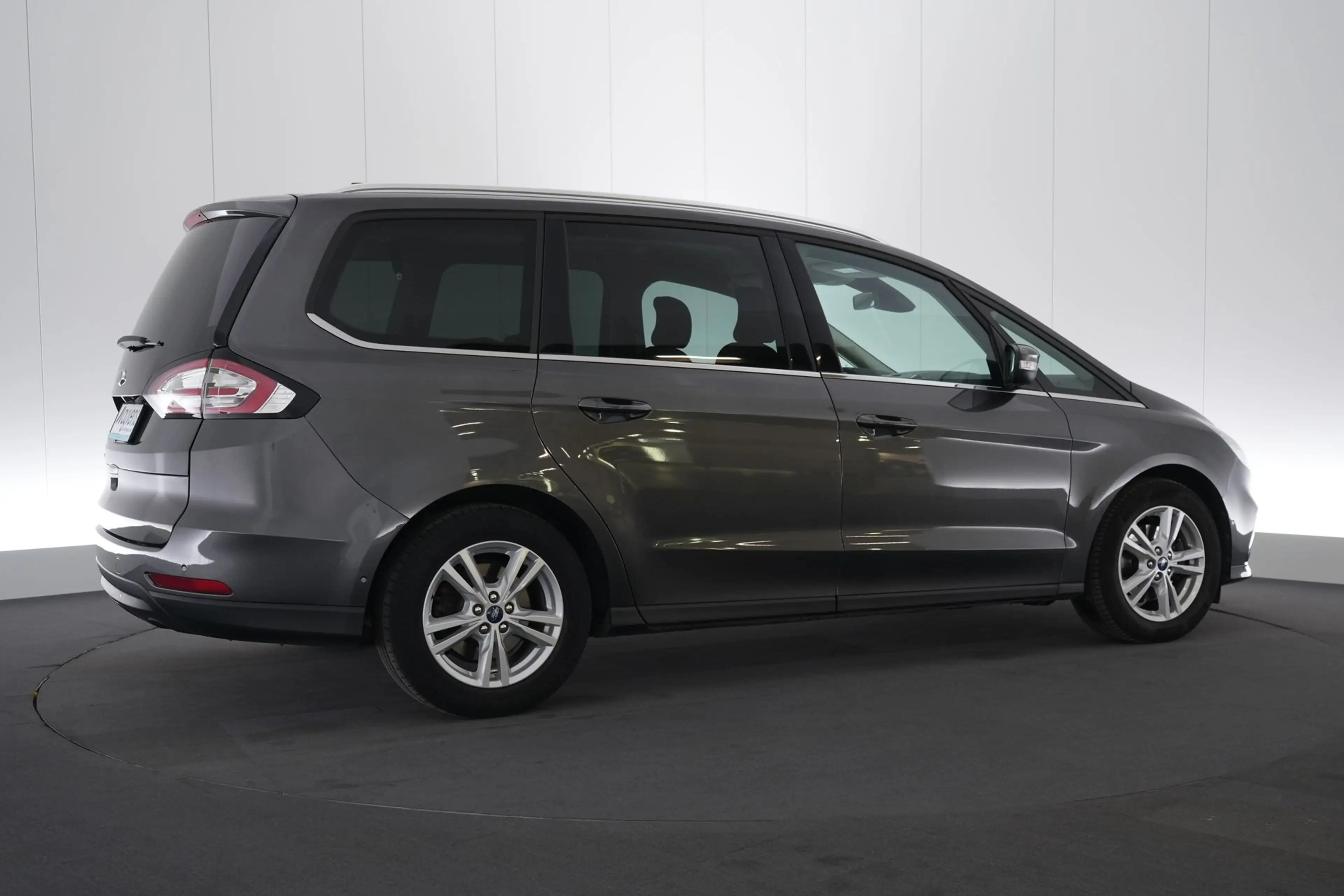 Ford Galaxy 2.0 TDCi AUT Titanium 7Pl. LED GPS PDC CAM Keyless — photo 6