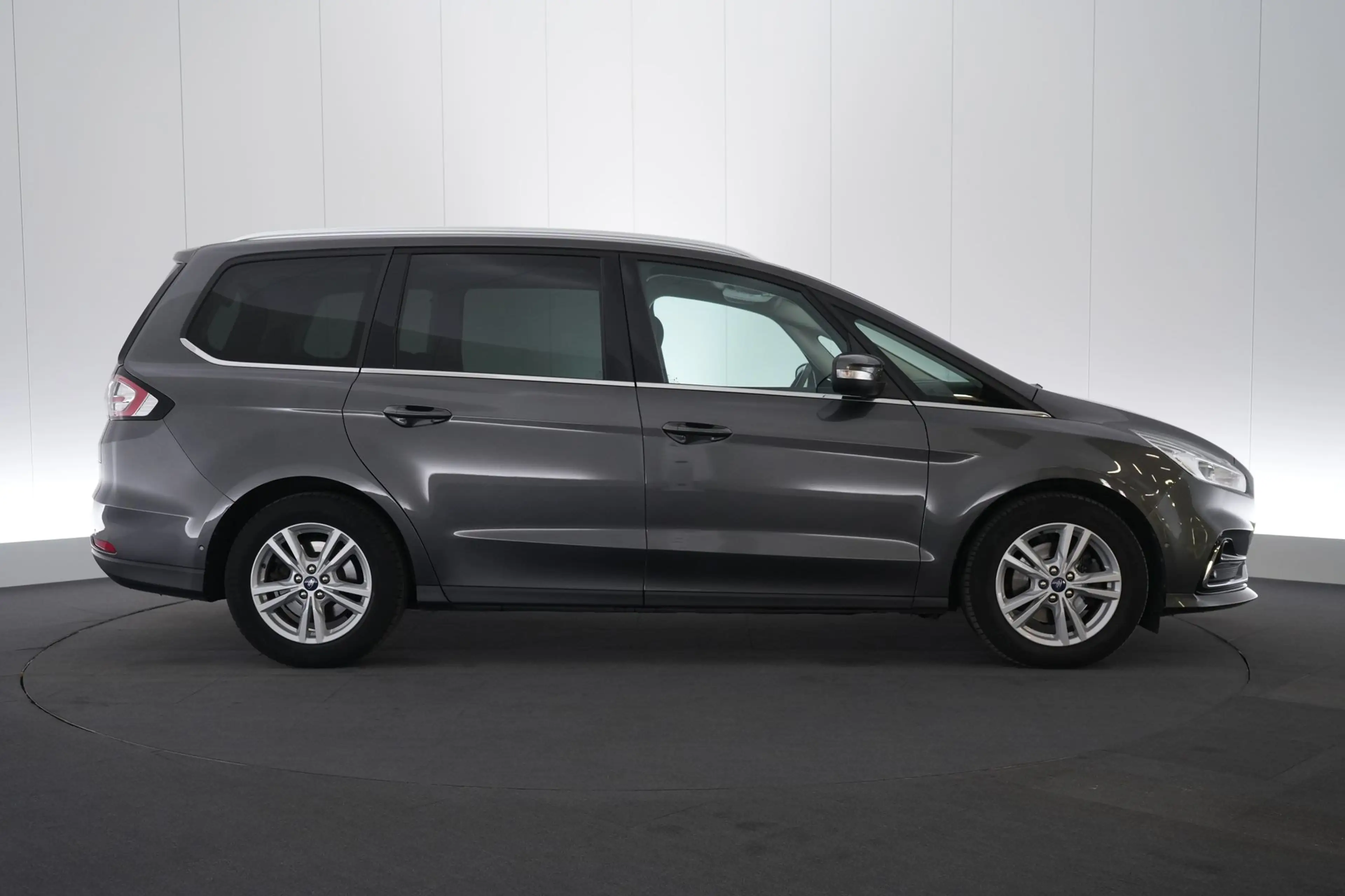Ford Galaxy 2.0 TDCi AUT Titanium 7Pl. LED GPS PDC CAM Keyless — photo 5