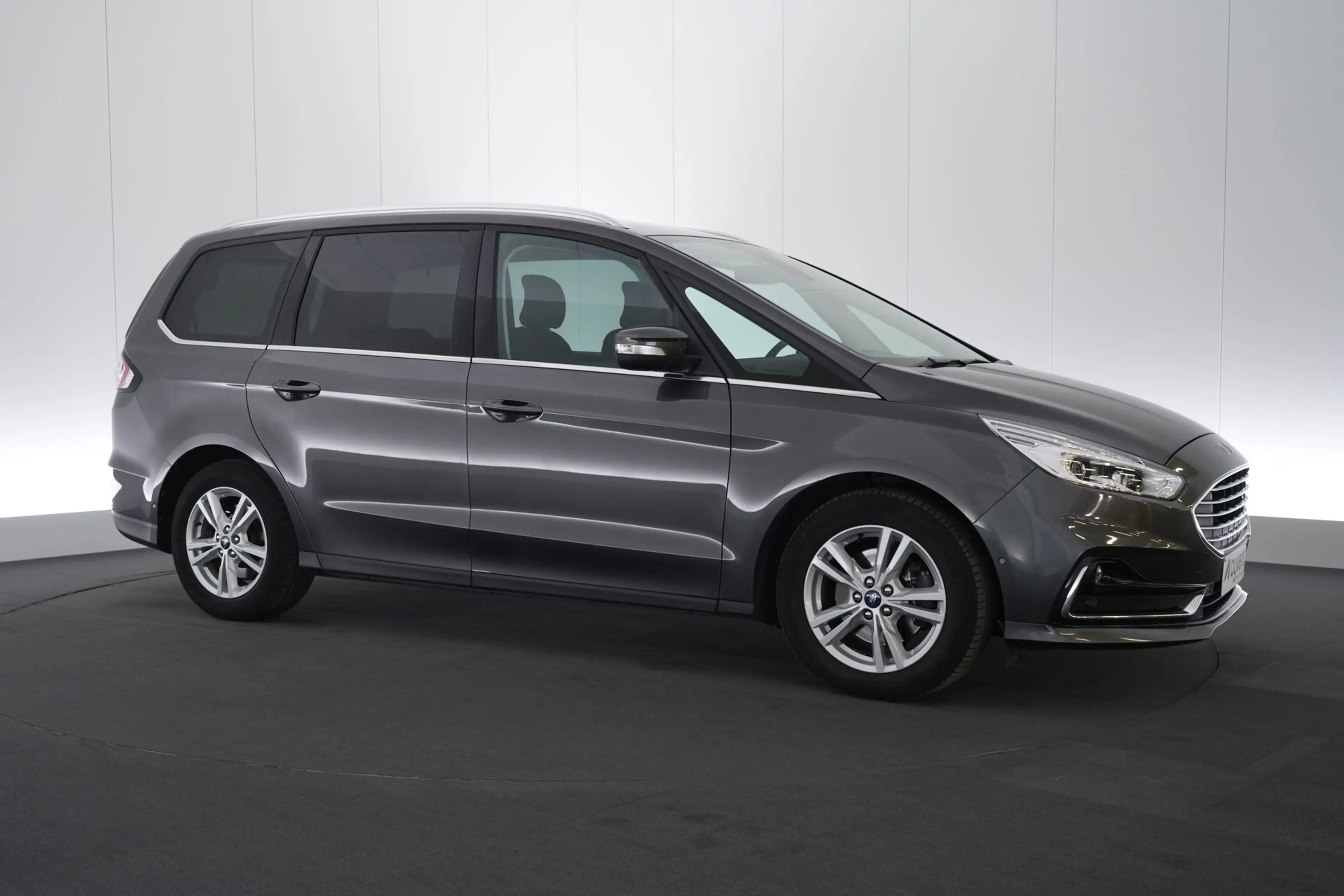 Ford Galaxy 2.0 TDCi AUT Titanium 7Pl. LED GPS PDC CAM Keyless — photo 4