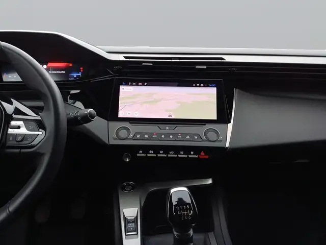 Peugeot 308 view 12