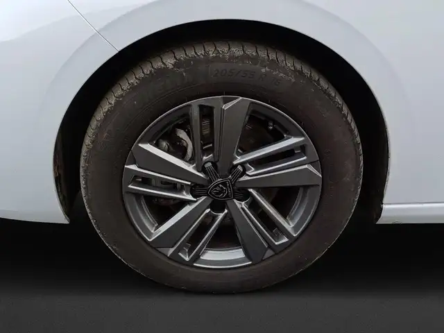 Peugeot 308 view 8