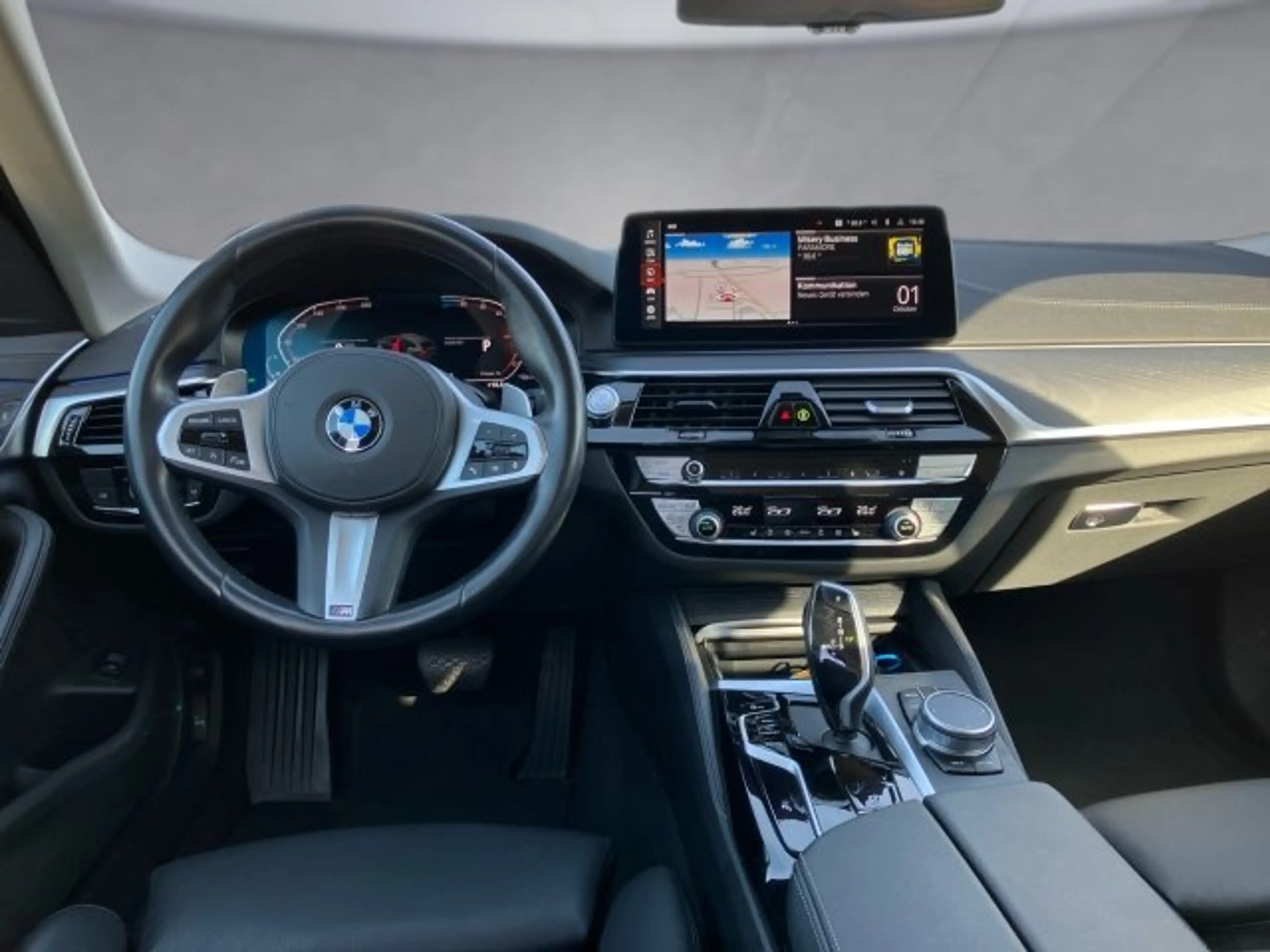 BMW 520 d xDrive Touring G31 B47 — photo 9
