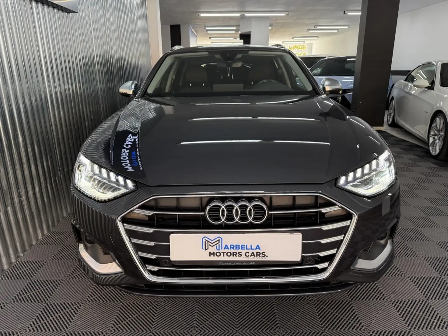 Audi A4 Avant 40 TDI Advanced quattro S tronic 150kW Gris - 2