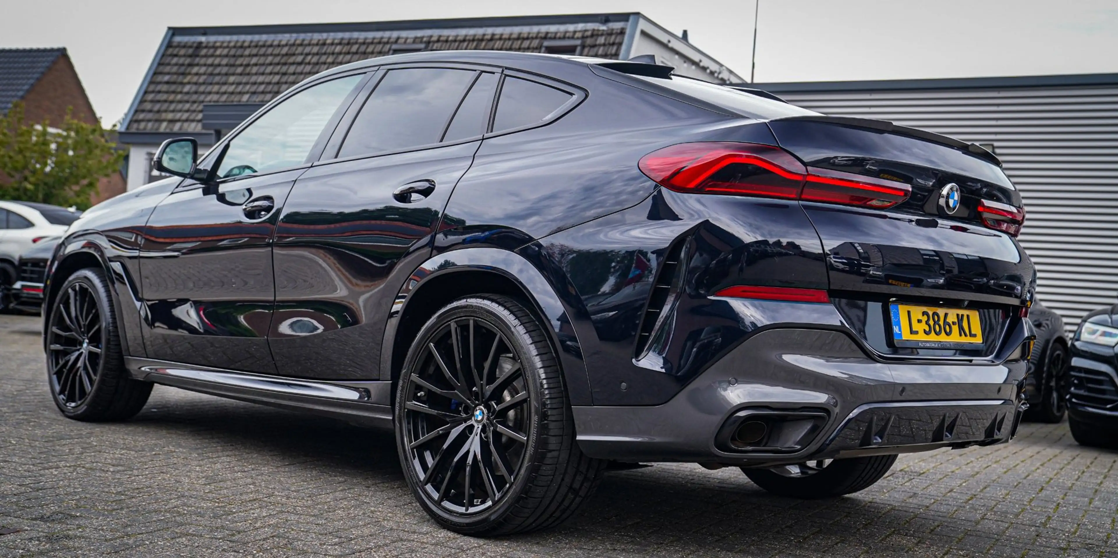 BMW X6 XDrive40i High Executive | Panorama | 360cam | Car — photo 37
