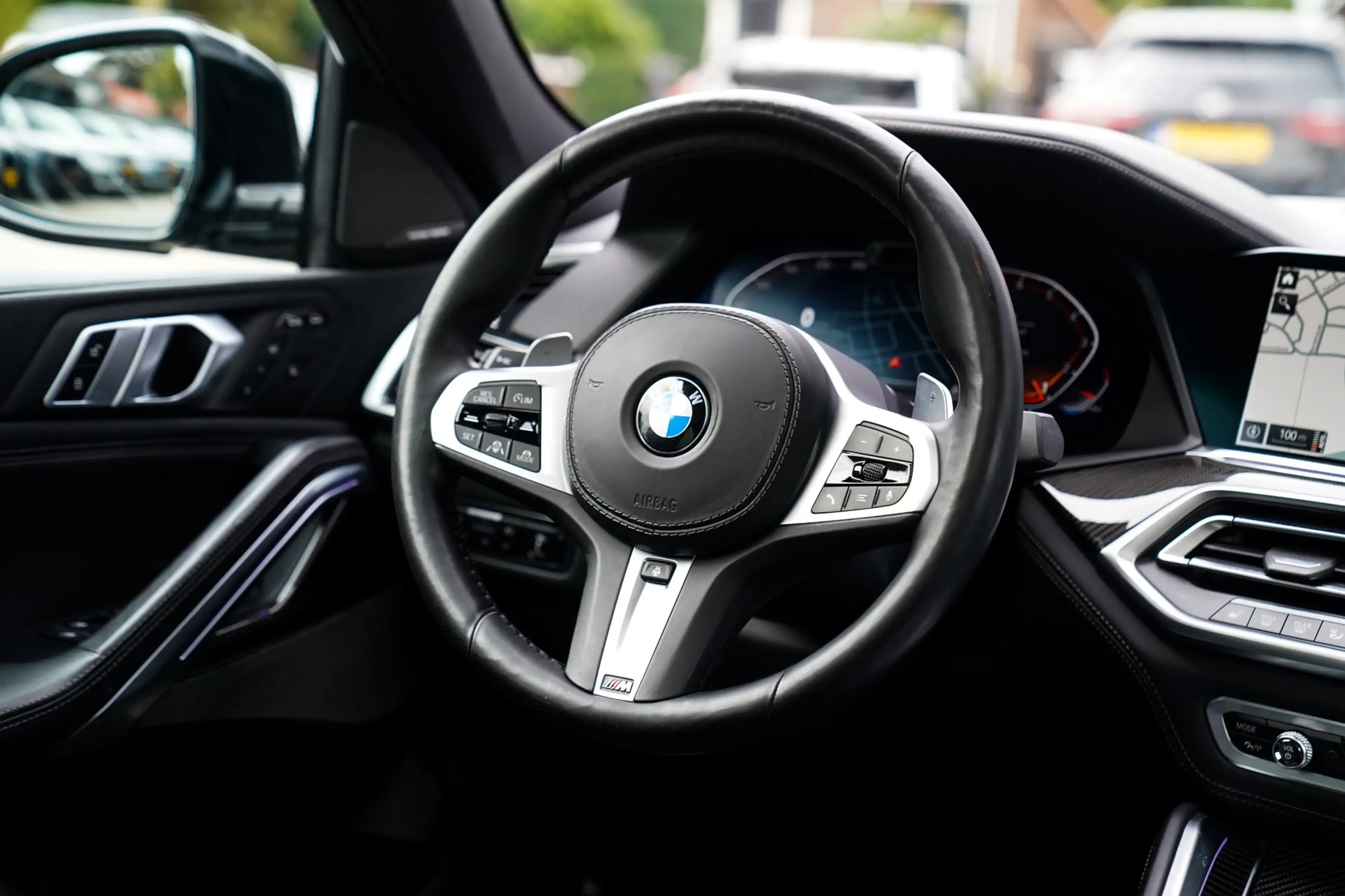 BMW X6 XDrive40i High Executive | Panorama | 360cam | Car — photo 27