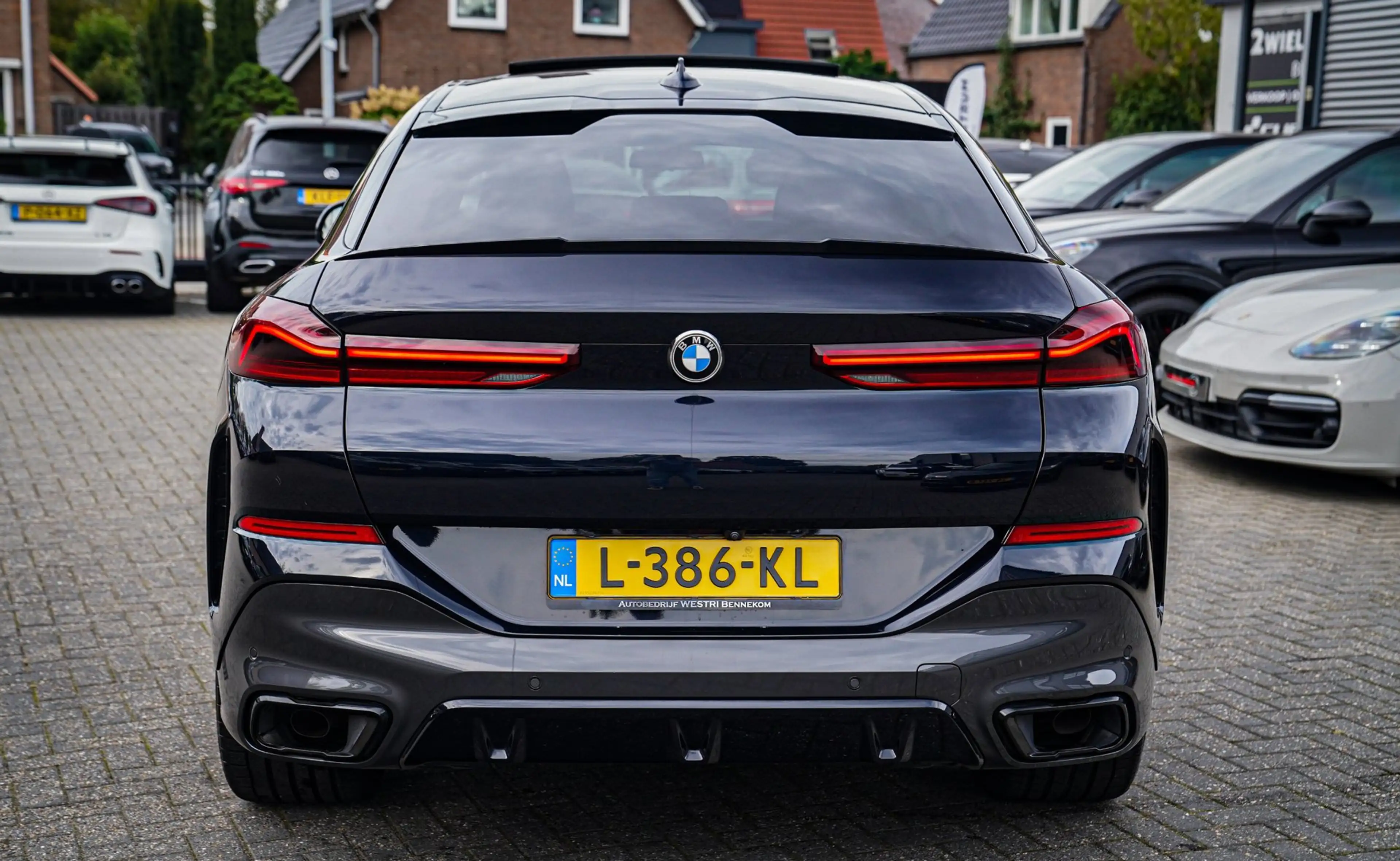 BMW X6 XDrive40i High Executive | Panorama | 360cam | Car — photo 34