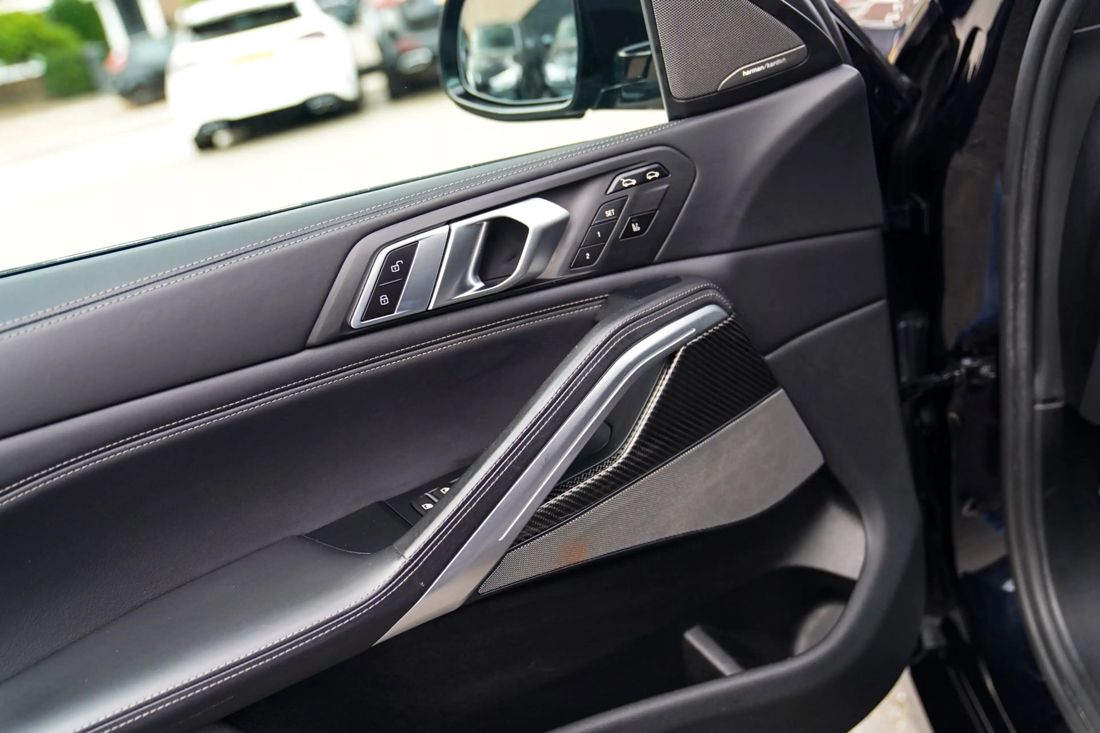 BMW X6 XDrive40i High Executive | Panorama | 360cam | Car — photo 45