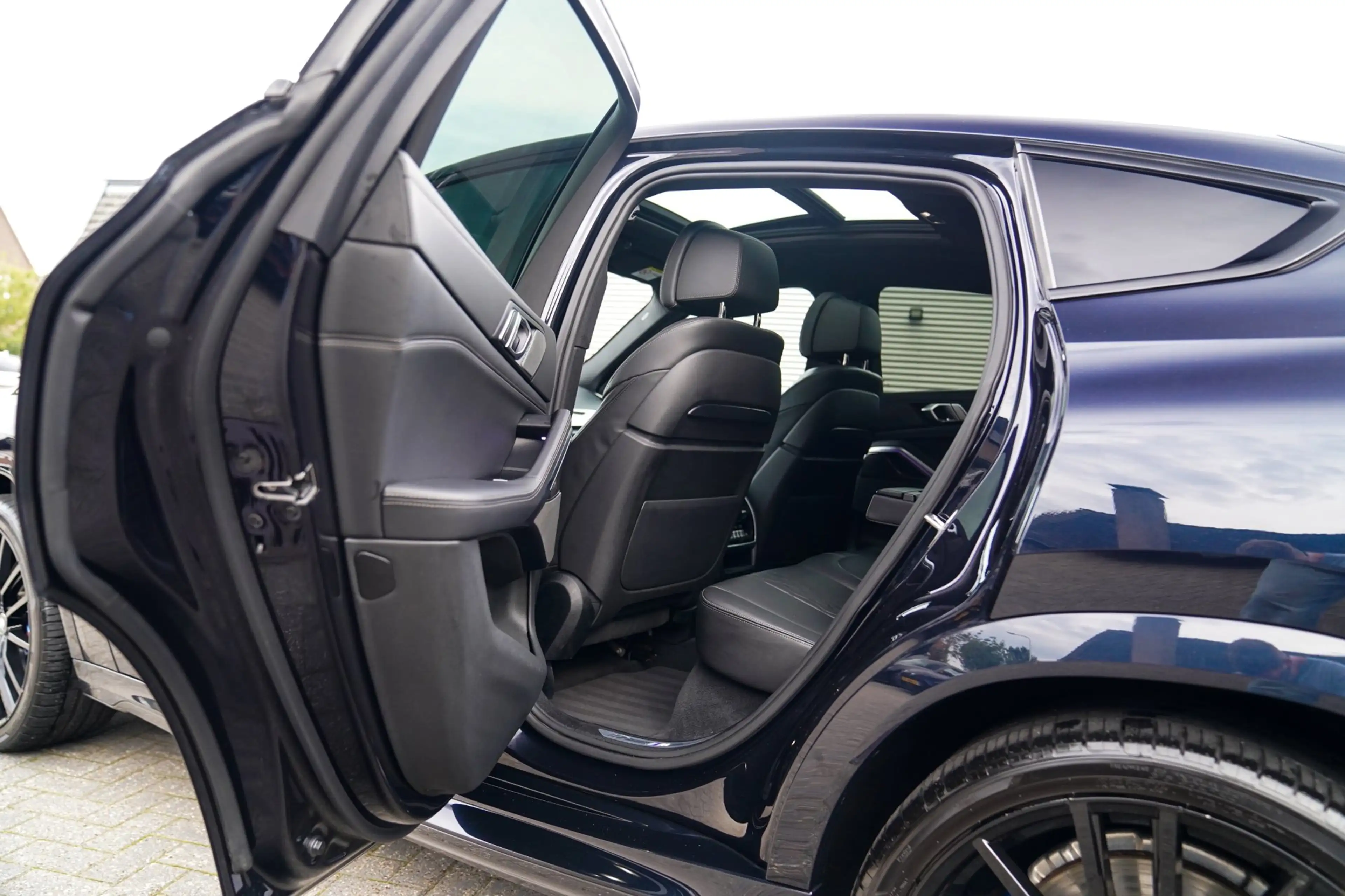 BMW X6 XDrive40i High Executive | Panorama | 360cam | Car — photo 7