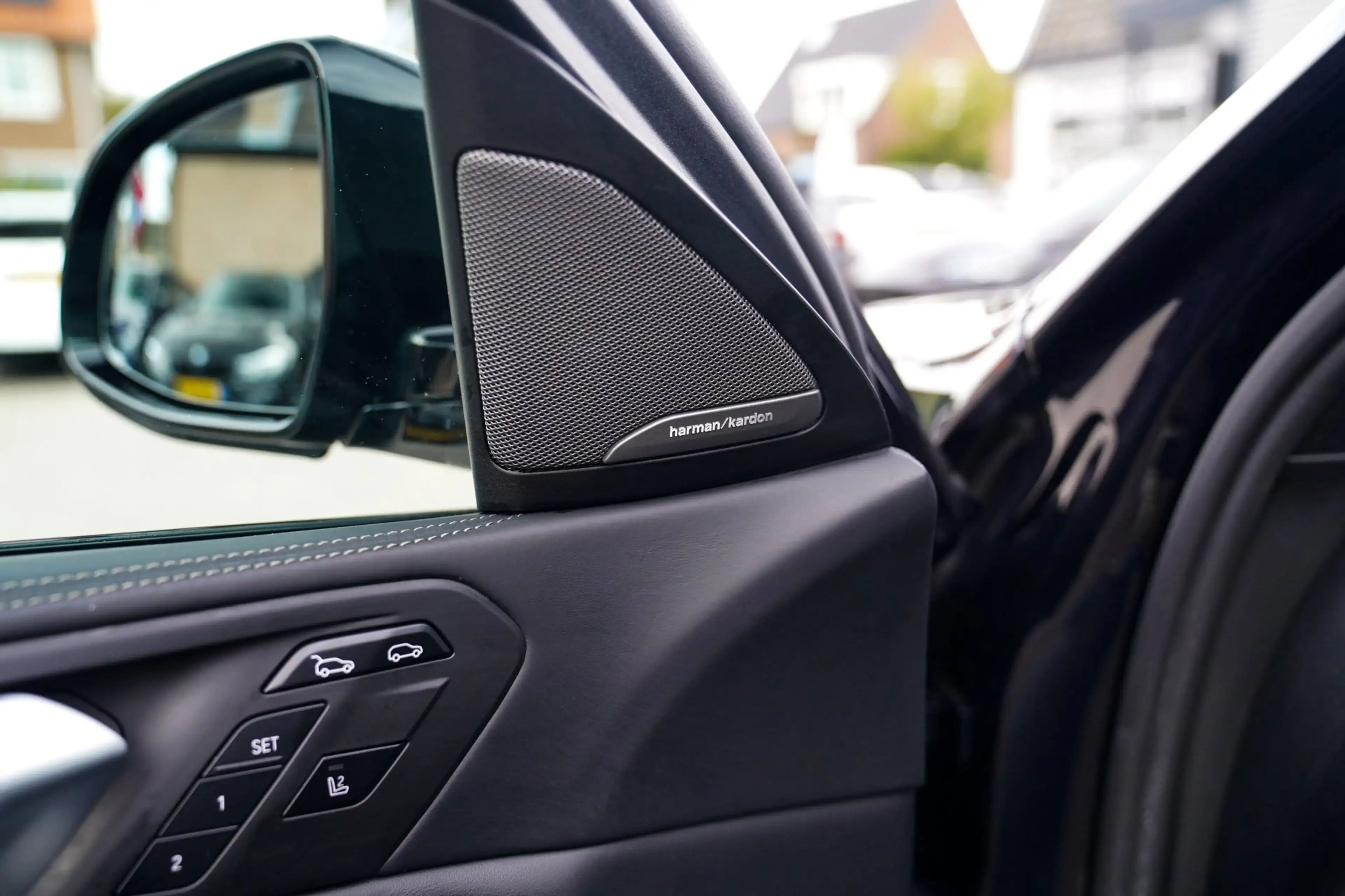BMW X6 XDrive40i High Executive | Panorama | 360cam | Car — photo 46