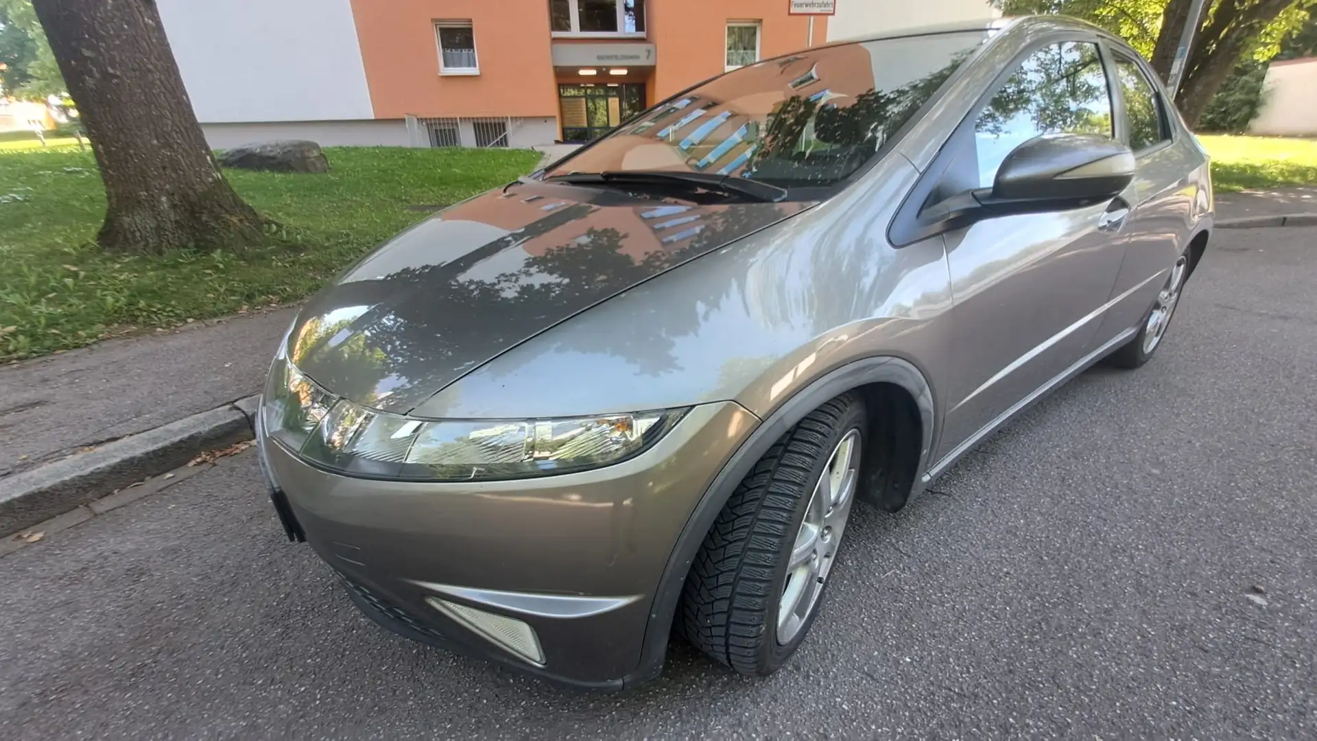 Honda Civic 1.8i-VTEC Sport - 1
