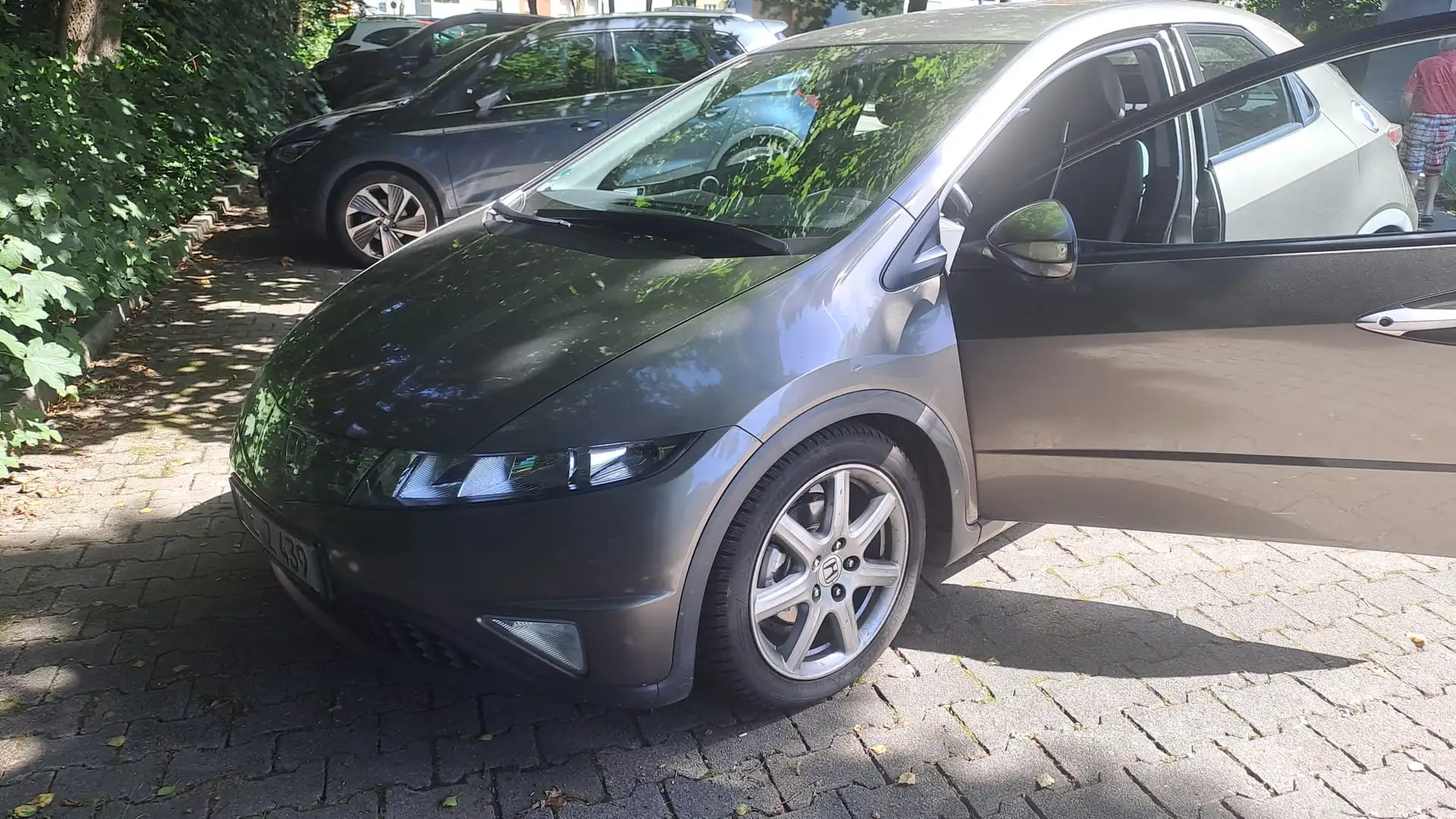 Honda Civic 1.8i-VTEC Sport - 2