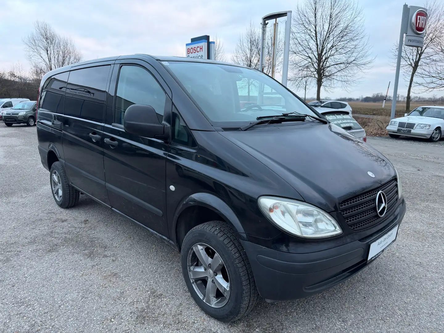 Mercedes-Benz Vito 2,2l CDI lang 4x4*Automatik*9Sitze*Pickerl NEU Schwarz - 2