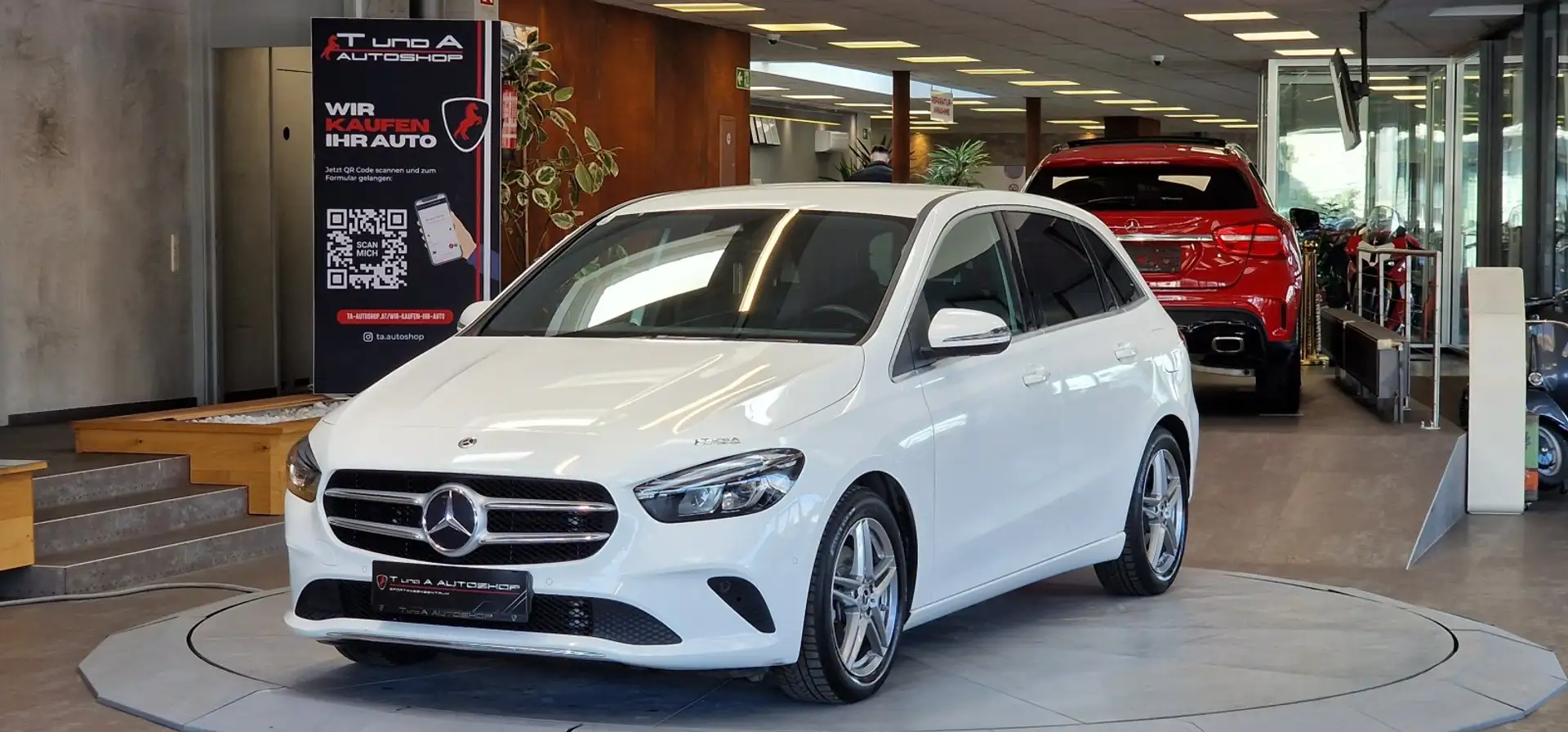 Mercedes-Benz B 200 d 4-Matic Aut. *Widescreen*Kamera*LED*Navi* Weiß - 1