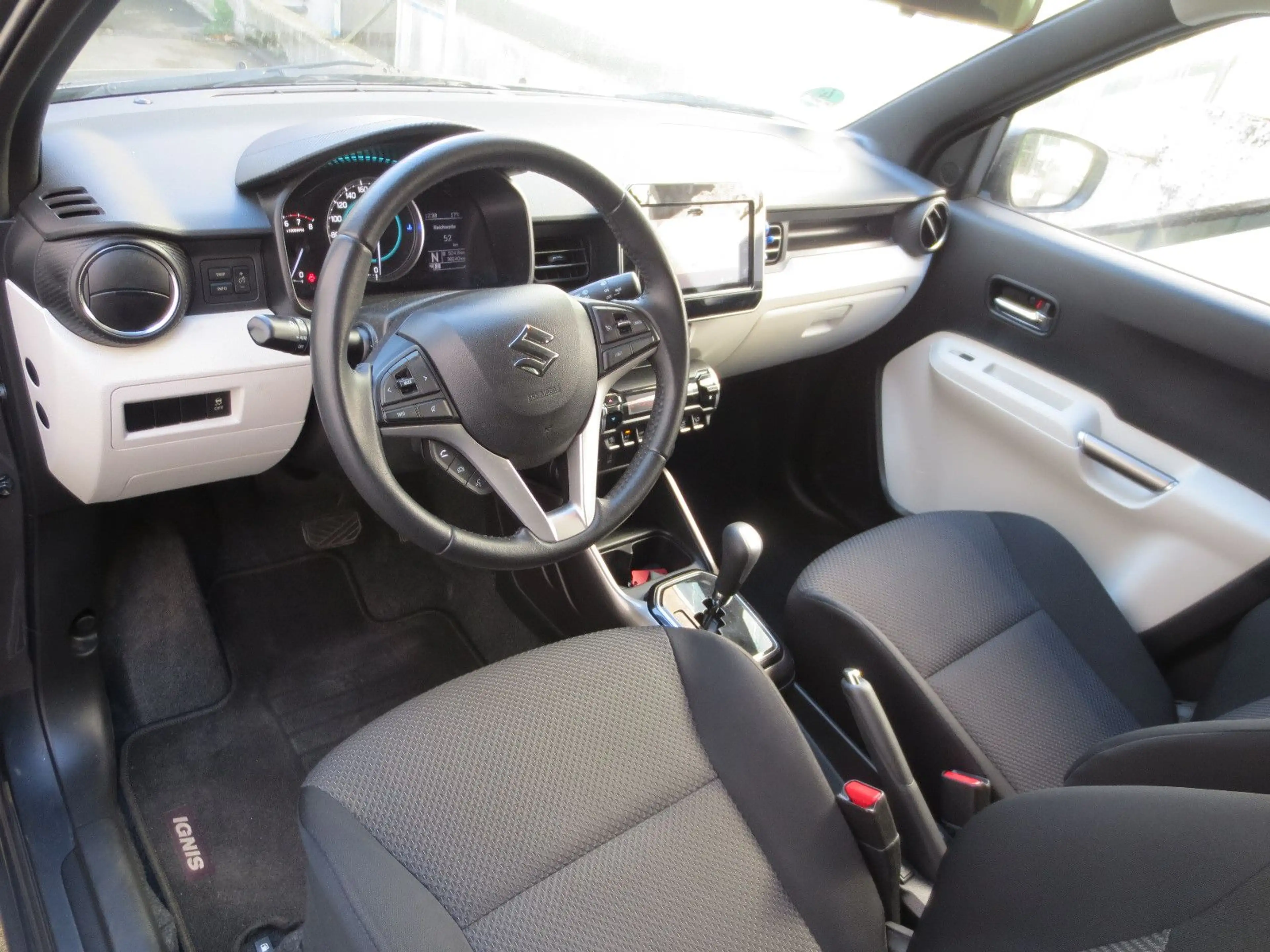 Suzuki Ignis Comfort Automatik/Navi/Kamera/LED/Sitzheiz — photo 7