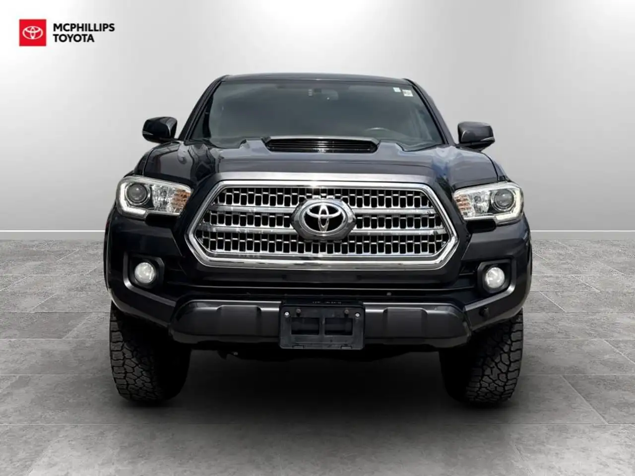 Toyota Tacoma снимка Toyota Tacoma