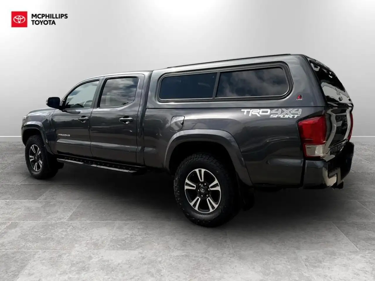 Toyota Tacoma снимка Toyota Tacoma