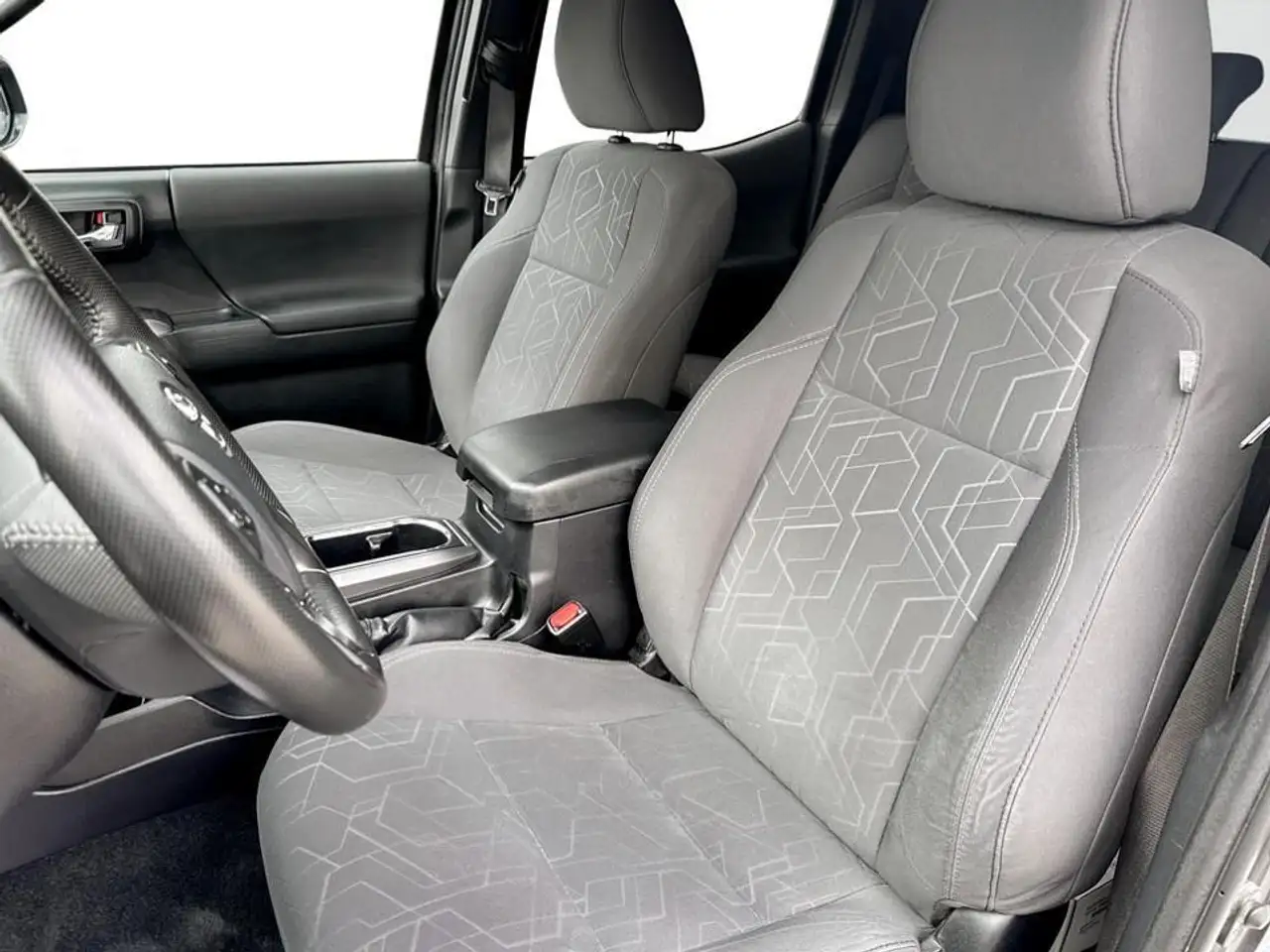 Toyota Tacoma снимка Toyota Tacoma