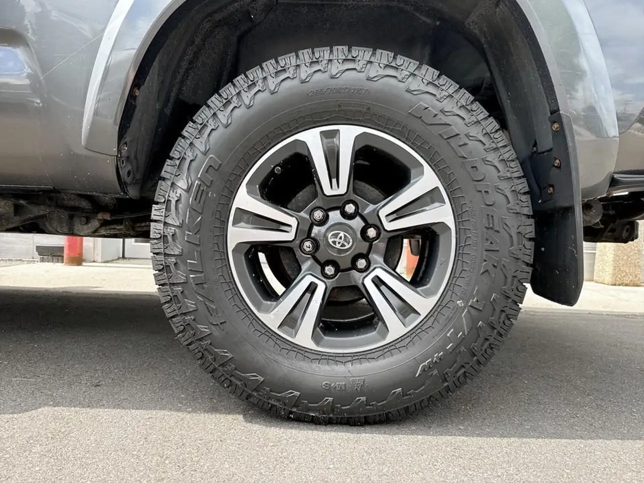 Toyota Tacoma снимка Toyota Tacoma
