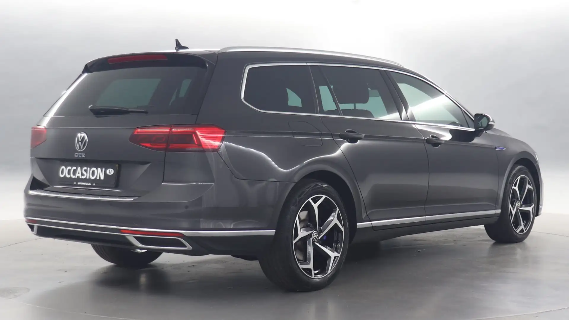 Volkswagen Passat Variant 1.4 TSI 218pk DSG PHEV GTE Business / Head-up Disp Grijs - 2