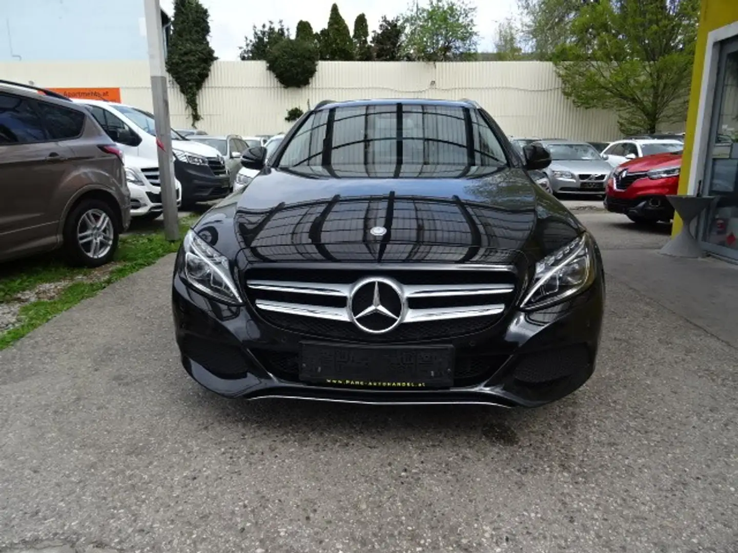 Mercedes-Benz C 350 e PHEV Avantgarde Aut. Schwarz - 1