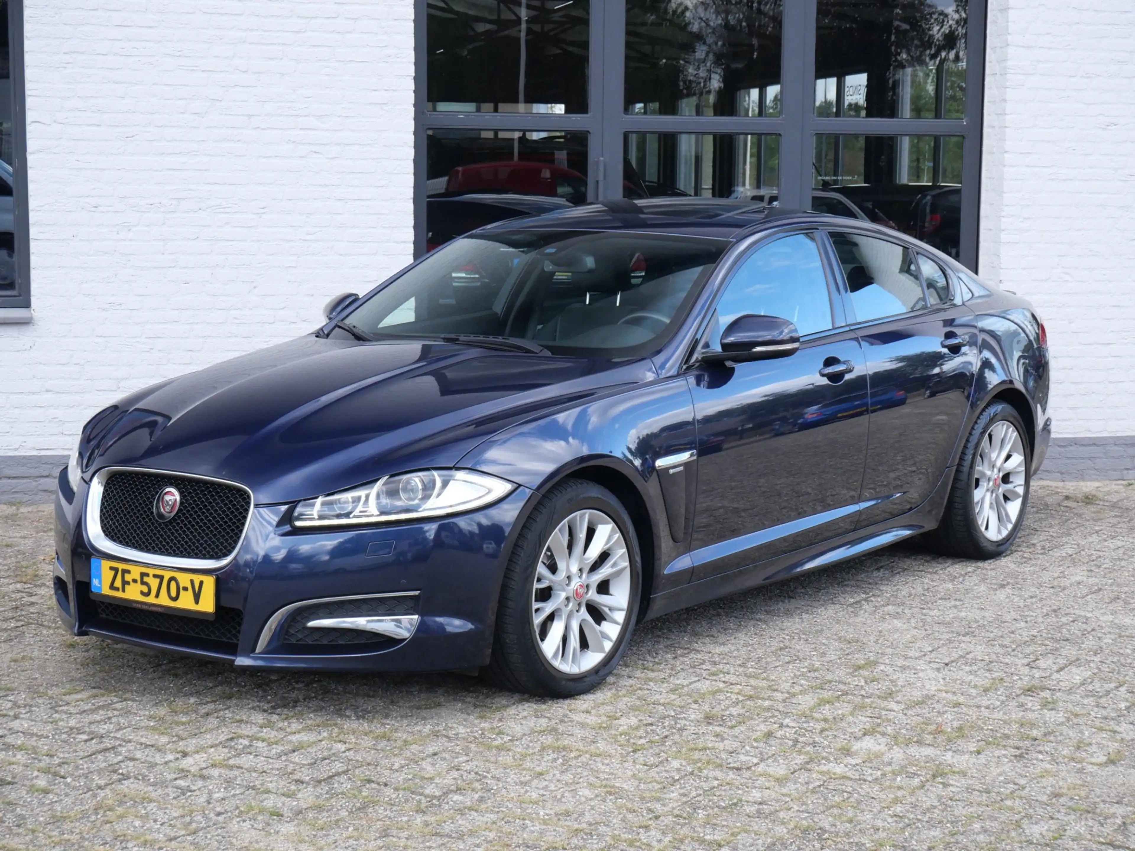 Jaguar XF 2.0d R Sport 175.000km !!! Led Schuifdak Leder Cru