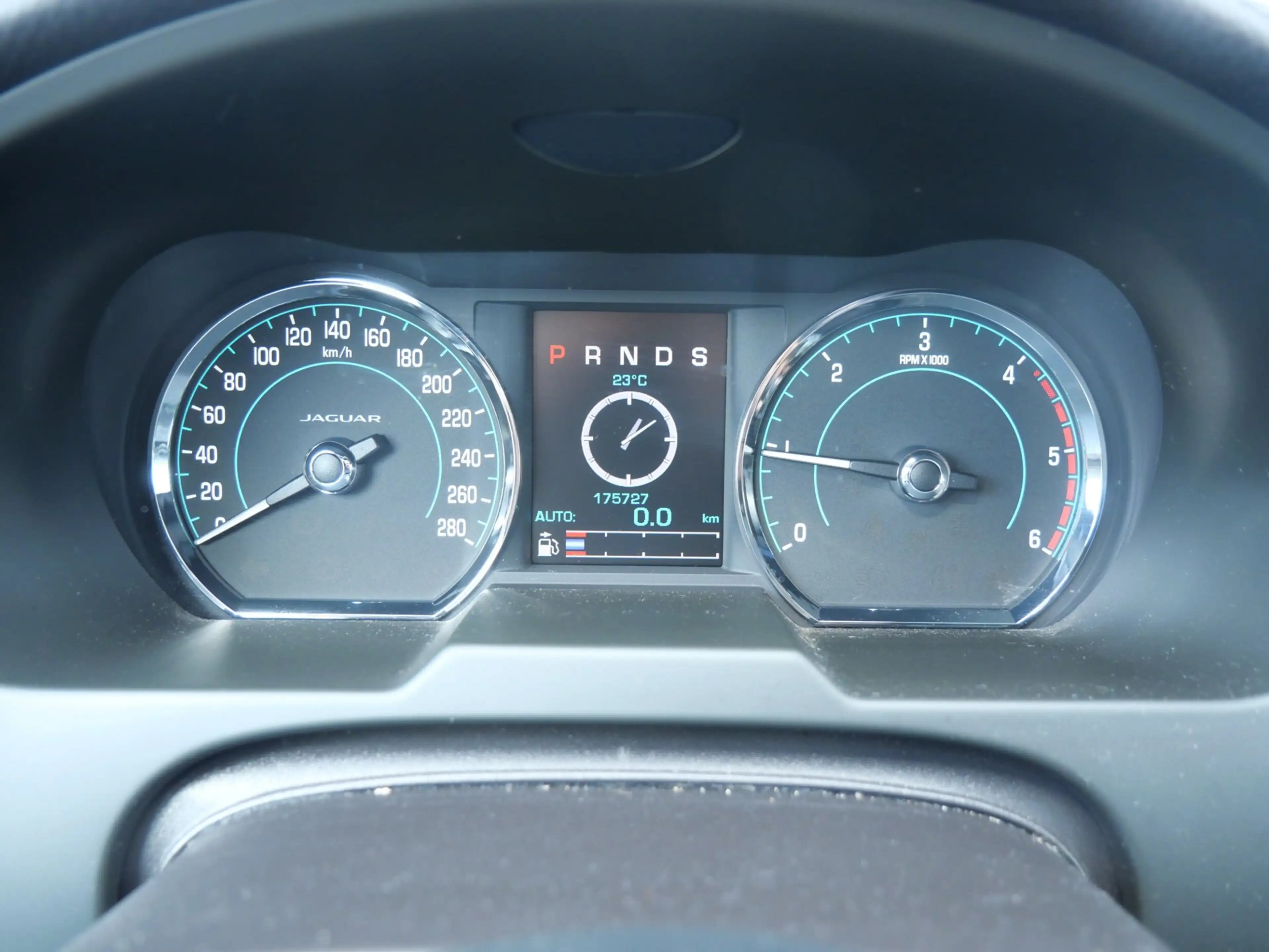 Jaguar XF 2.0d R Sport 175.000km !!! Led Schuifdak Leder Cru — photo 9