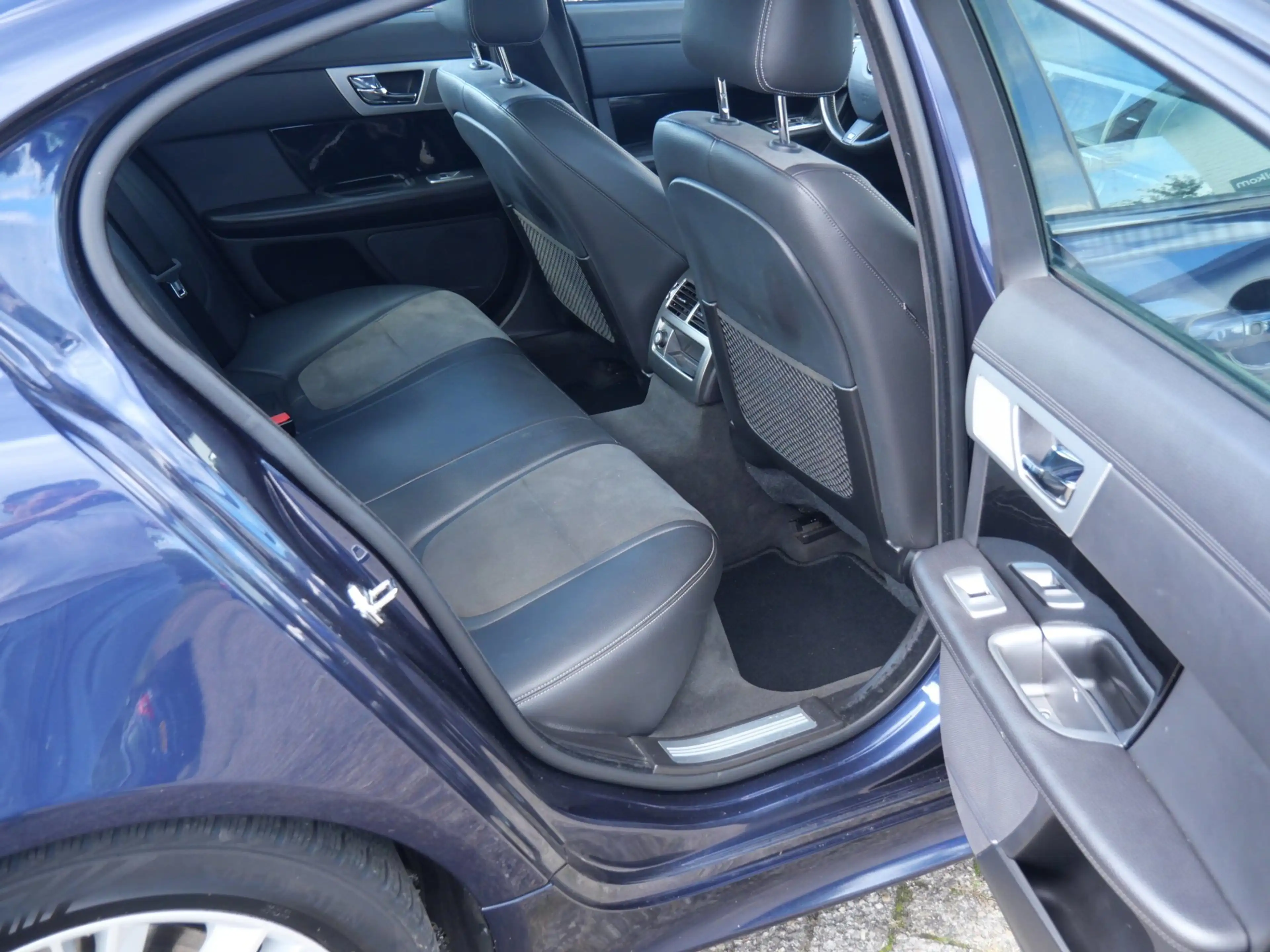 Jaguar XF 2.0d R Sport 175.000km !!! Led Schuifdak Leder Cru — photo 8