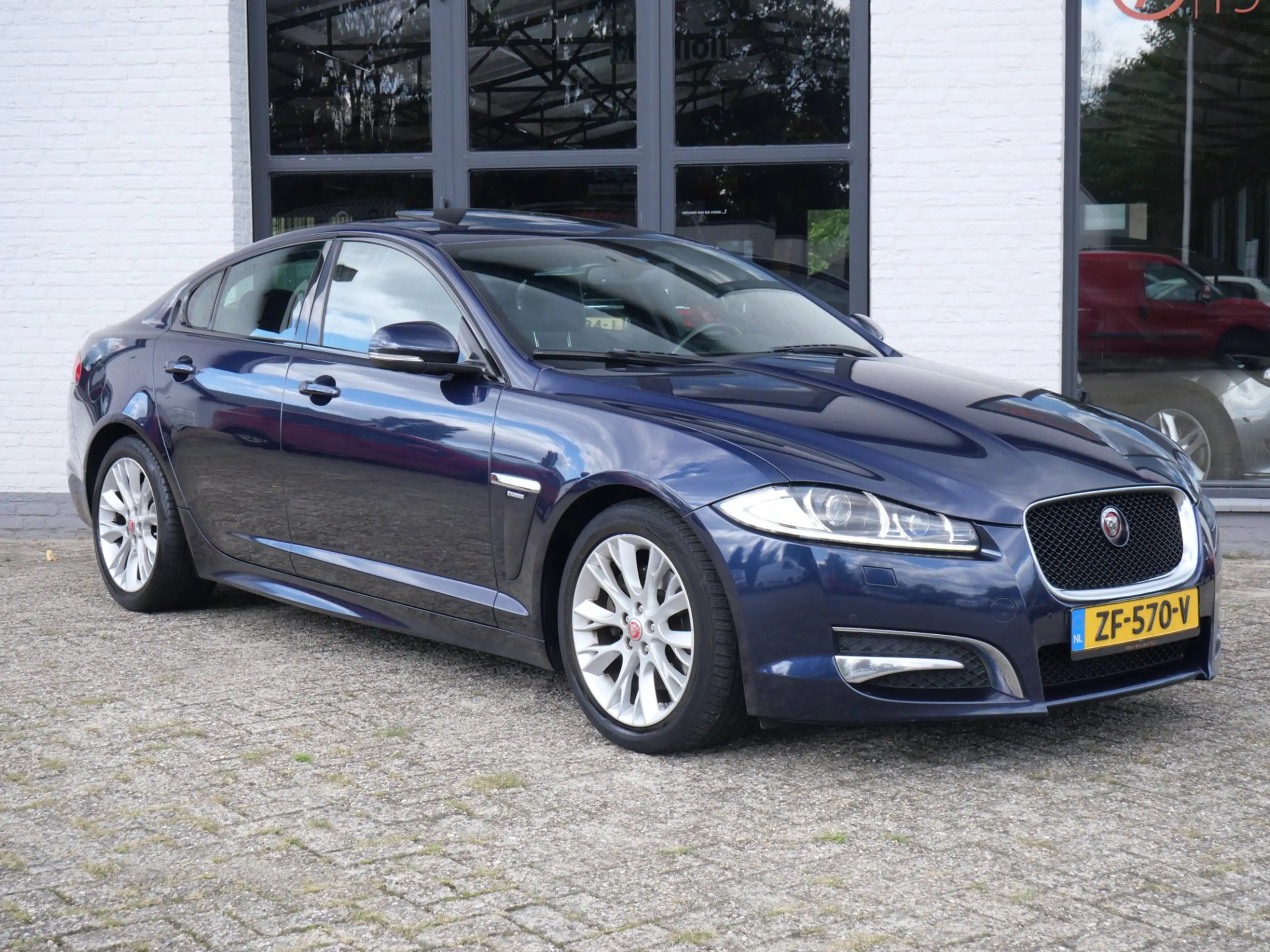 Jaguar XF 2.0d R Sport 175.000km !!! Led Schuifdak Leder Cru — photo 4