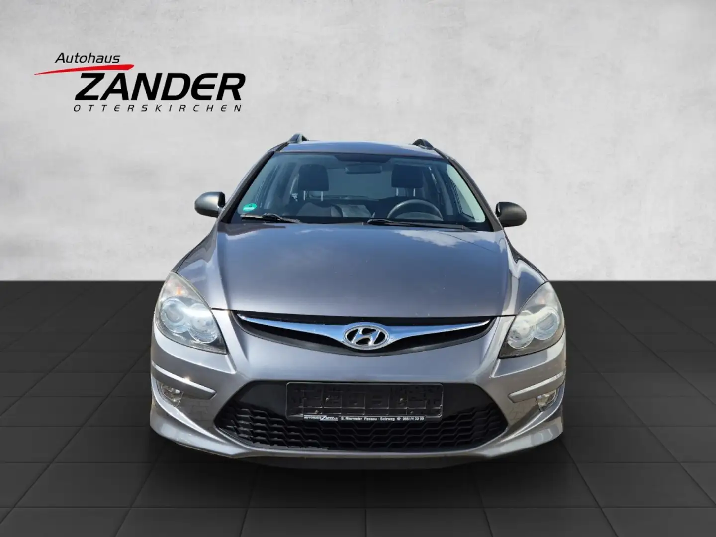 Hyundai i30 cw Classic nicht an Privat! Grey - 2