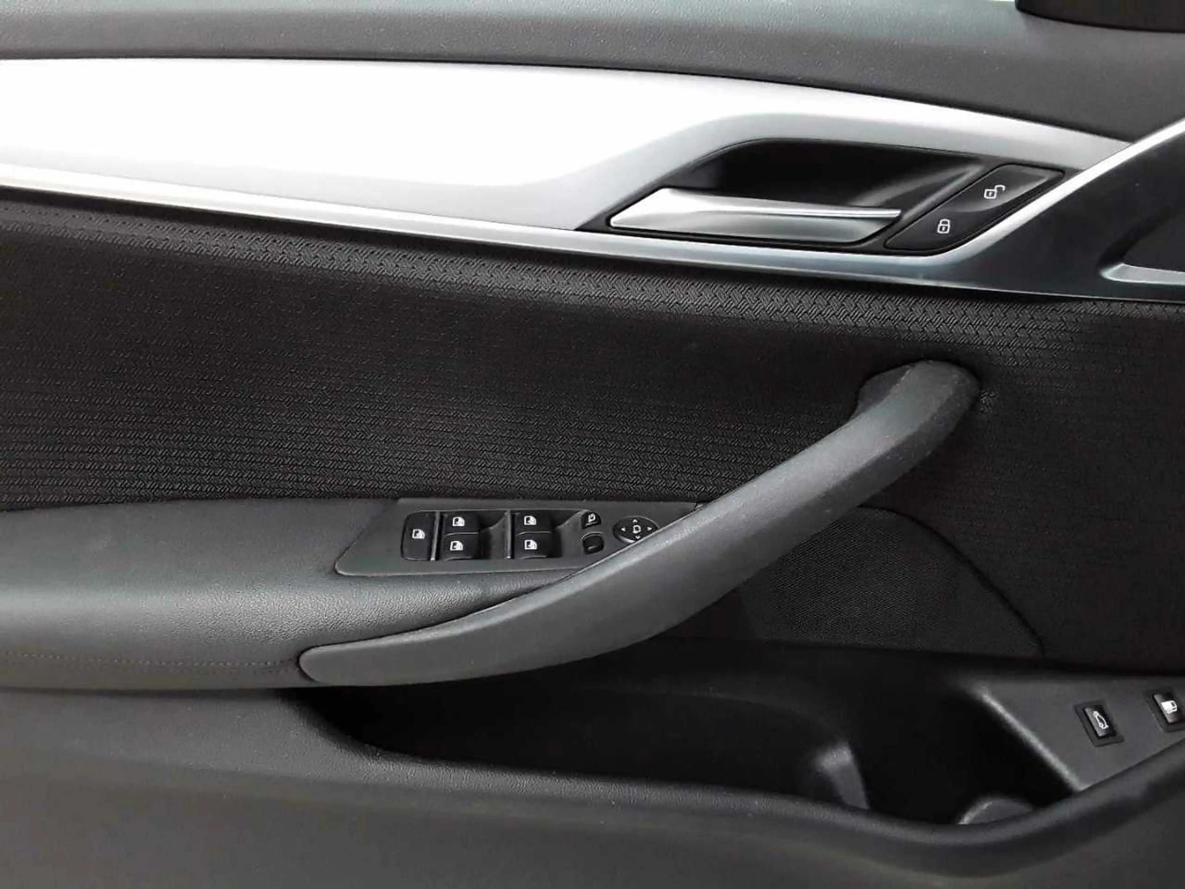 BMW 520 520e Aut. Navi SHZ LED — photo 17