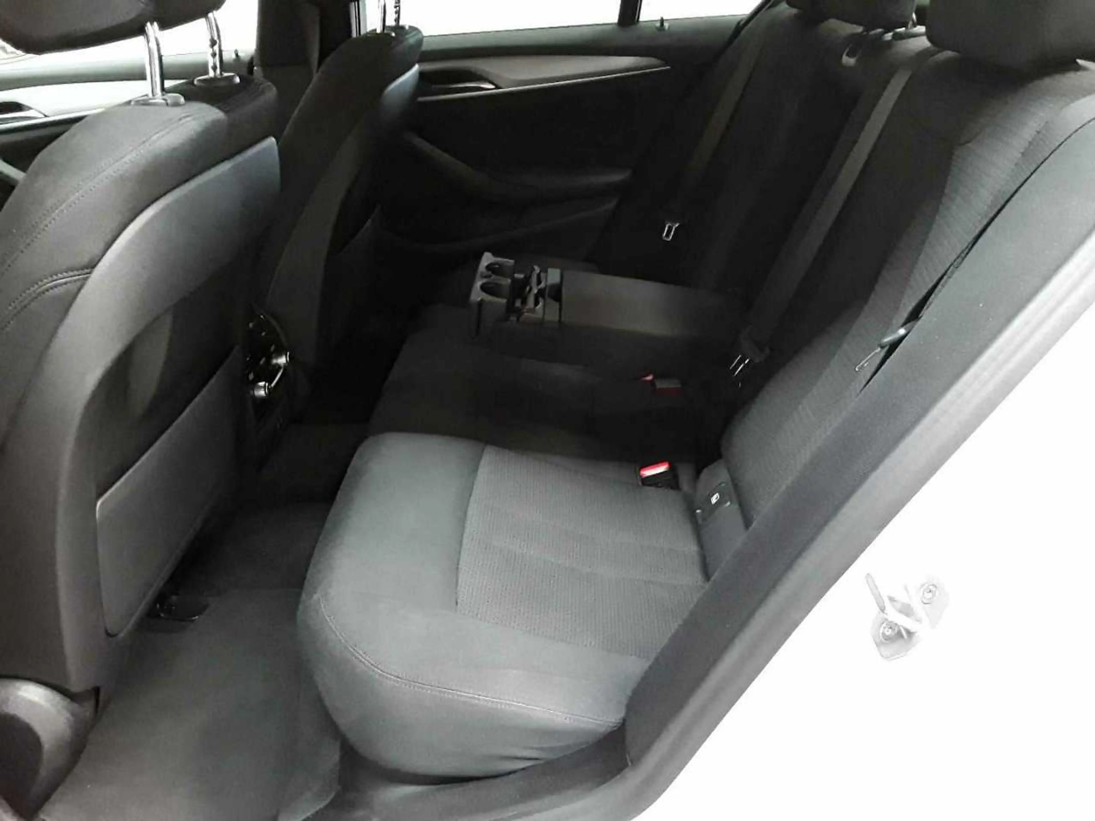 BMW 520 520e Aut. Navi SHZ LED — photo 13