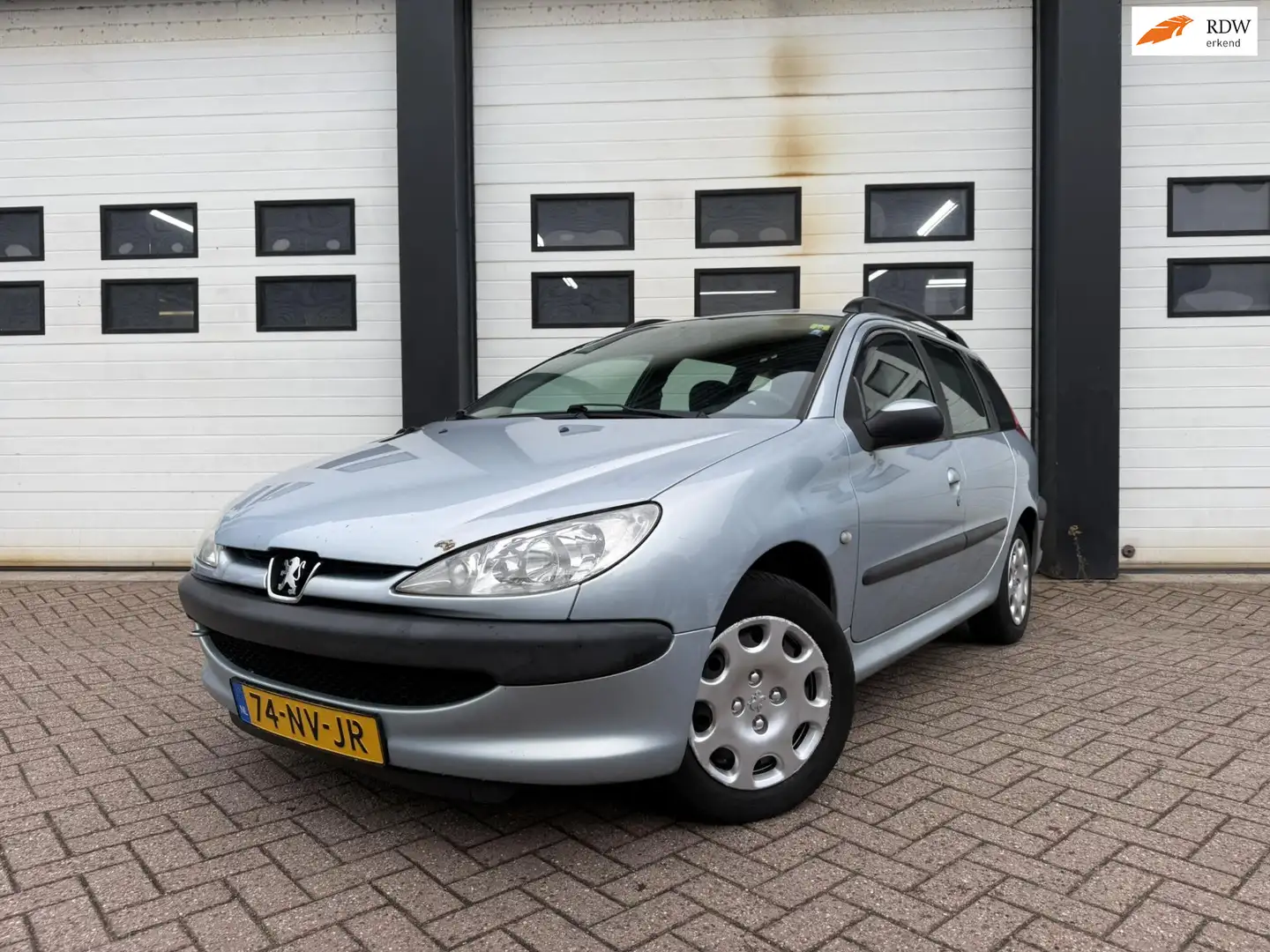 Peugeot 206 SW 1.4 X-line Grau - 1