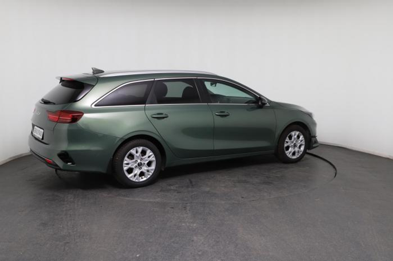 Kia Ceed SW / cee'd SW Sportswagon Gold (Gold) 1.5 T-GDI 118kW (160 PS... — photo 8
