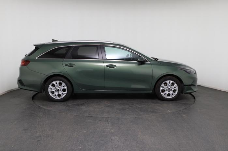 Kia Ceed SW / cee'd SW Sportswagon Gold (Gold) 1.5 T-GDI 118kW (160 PS... — photo 9