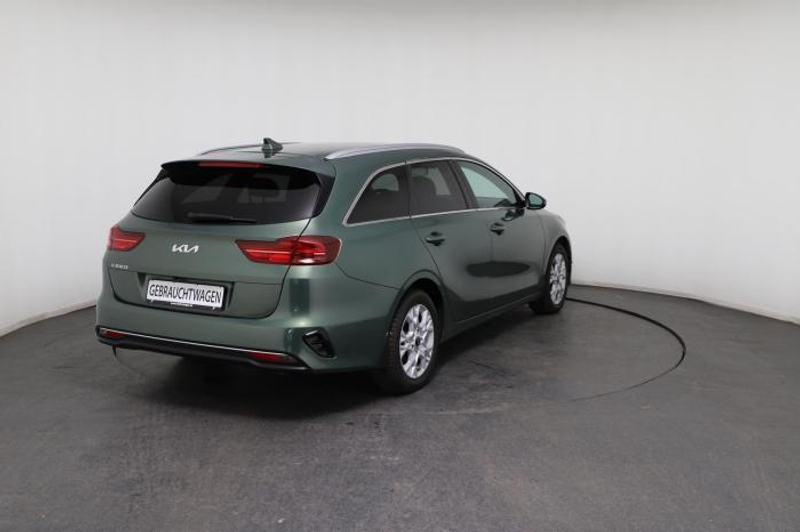 Kia Ceed SW / cee'd SW Sportswagon Gold (Gold) 1.5 T-GDI 118kW (160 PS... — photo 7