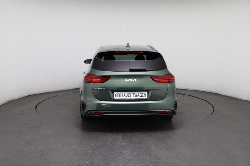Kia Ceed SW / cee'd SW Sportswagon Gold (Gold) 1.5 T-GDI 118kW (160 PS... — photo 6