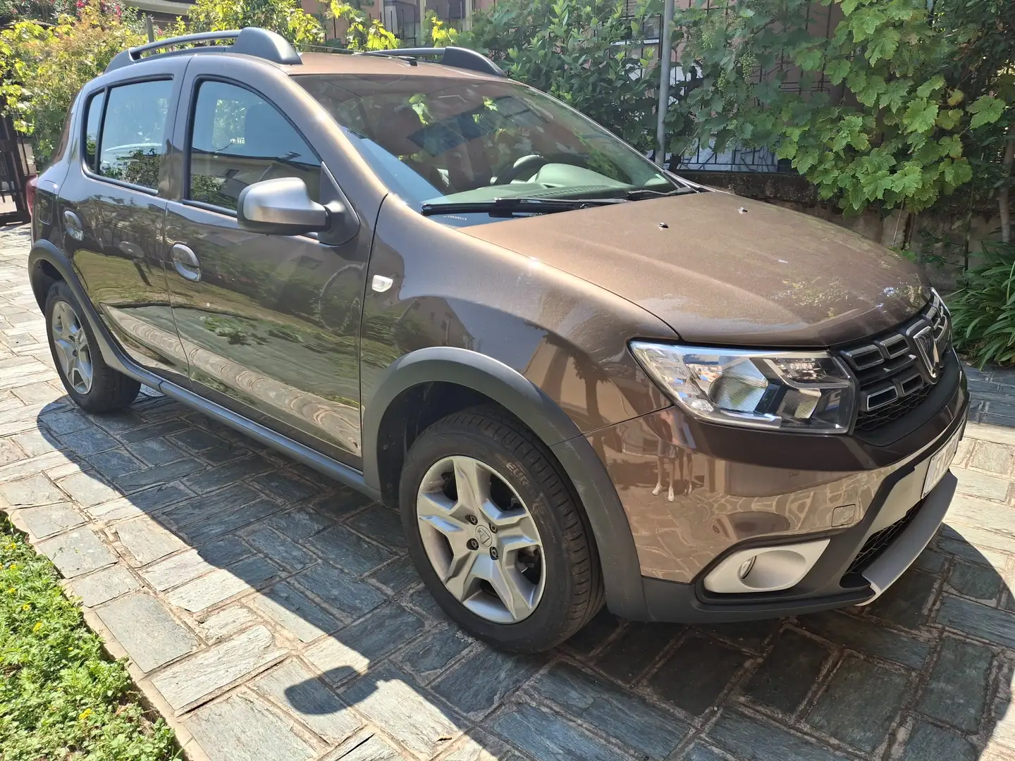 Dacia Sandero Stepway 0.9 tce cambio automatico Marrone - 1