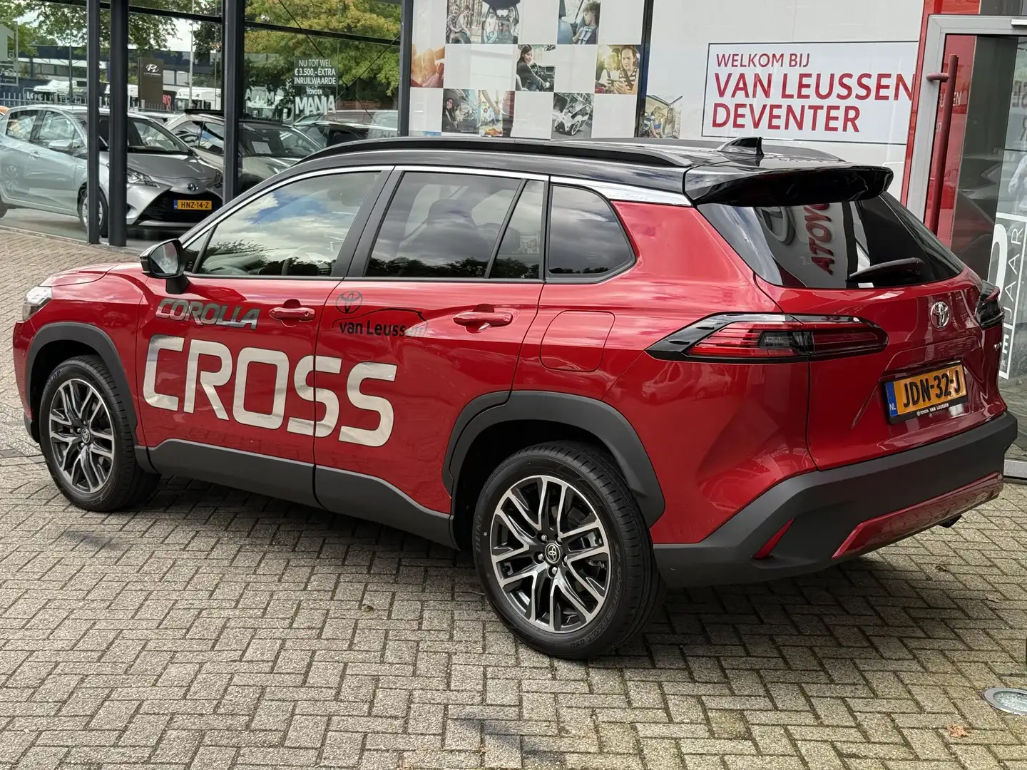 Toyota Corolla Cross Hybrid 180 Executive NL-AUTO 360CAM STOEL/STUUR VE Rouge - 2
