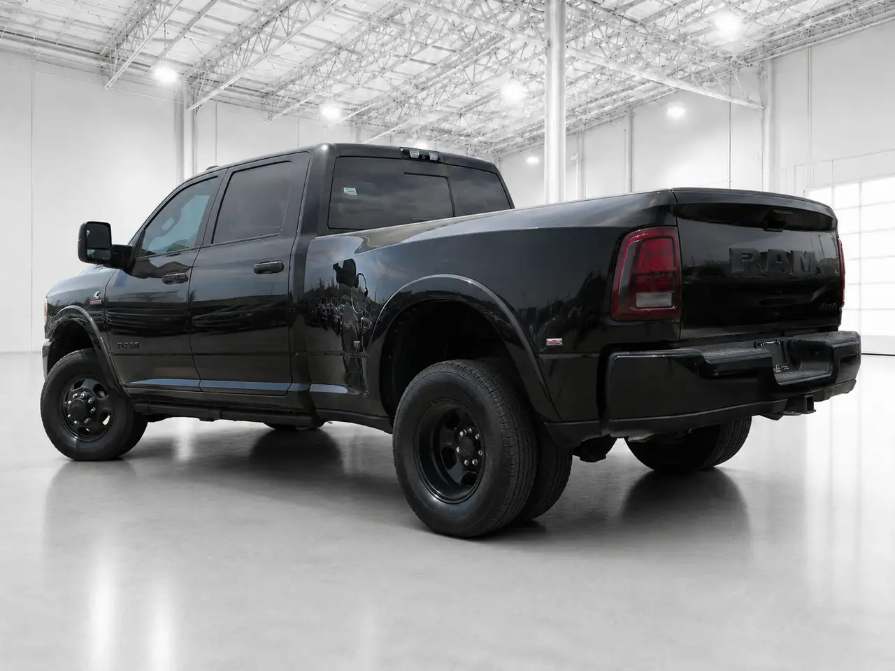 RAM 3500 снимка RAM 3500