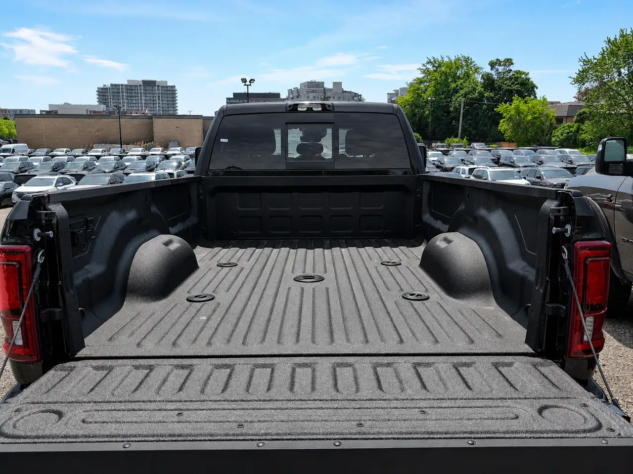 RAM 3500 снимка RAM 3500